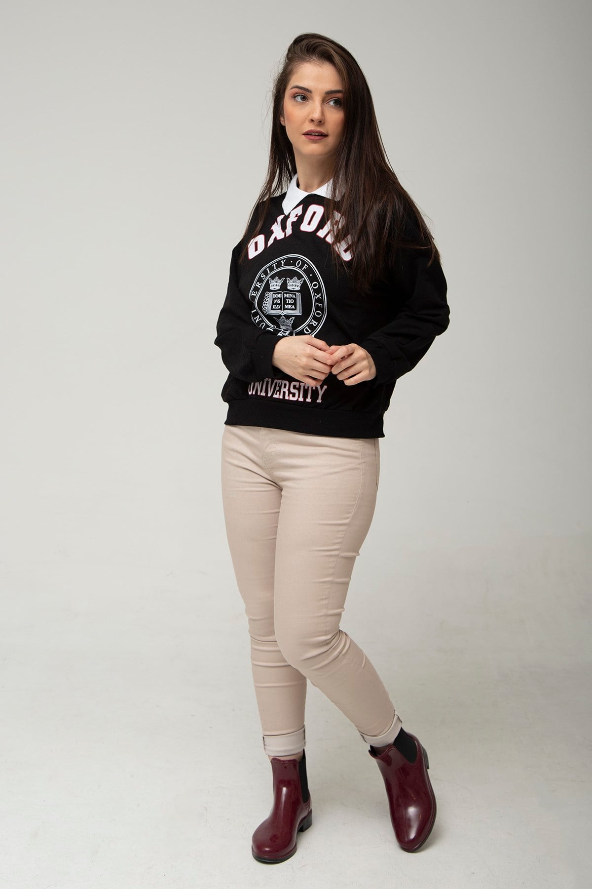 Kadın Siyah Baskılı Yakalı Sweatshirt