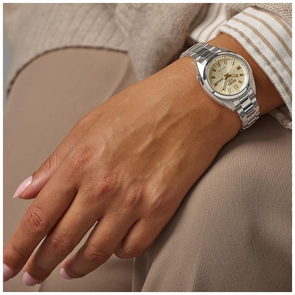 Seiko 5 Sports SRE023K1 Kadın Kol Saati