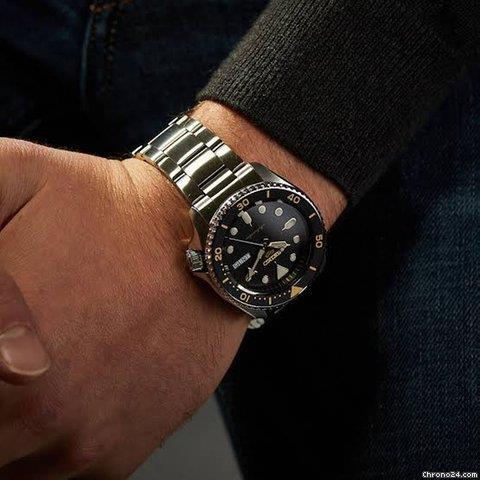 Seiko 5 Sports SRPD57K Erkek Kol Saati