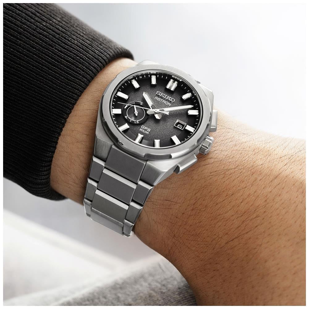 Seiko Astron GPS Solar SSJ025J Erkek Kol Saati