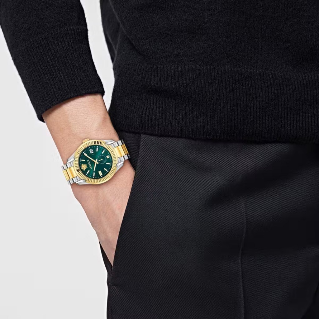 Versace VRSCVE6Y00426 Erkek Kol Saati