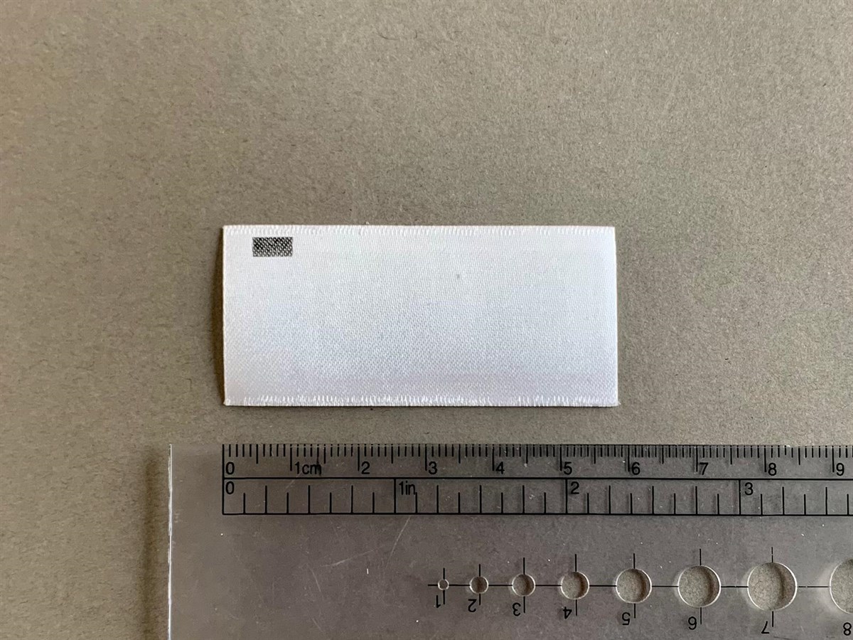 DT44 Dikilebilir Kumaş RFID Tekstil Etiketi