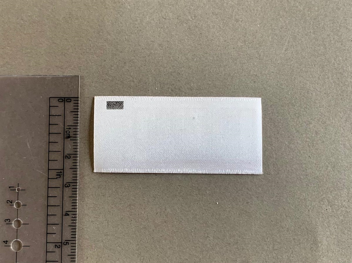 DT44 Dikilebilir Kumaş RFID Tekstil Etiketi