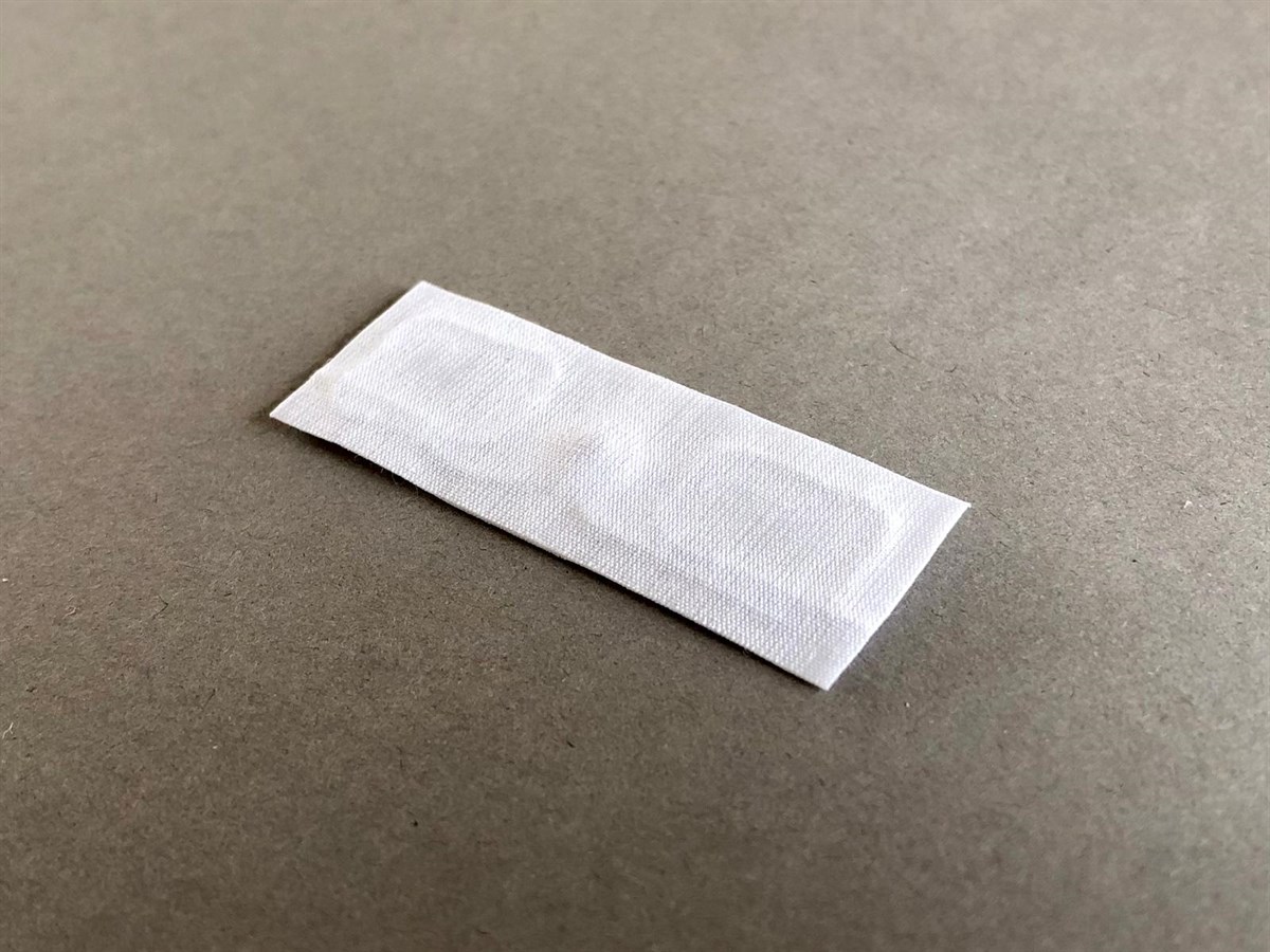 M6 Dikilebilir RFID Çamaşır Etiketi