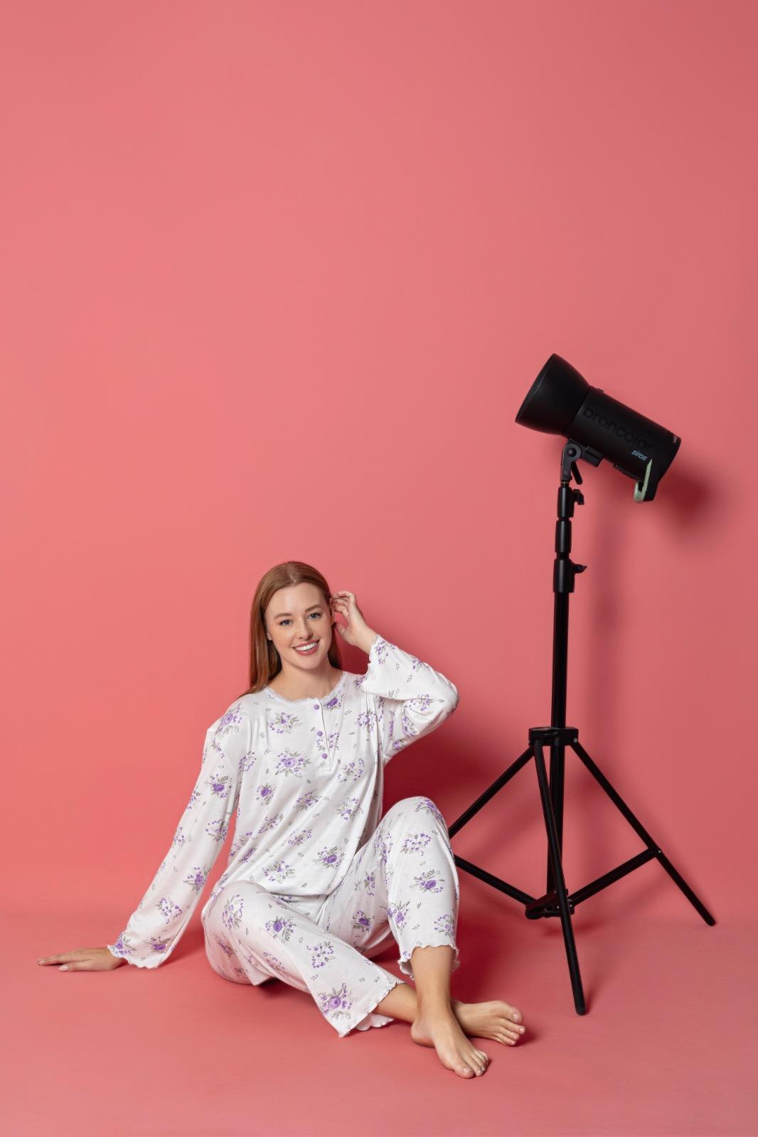 Kadın V Yaka Puantiye Desen Bambu İnterlok Anne Pijama Takımı P5046