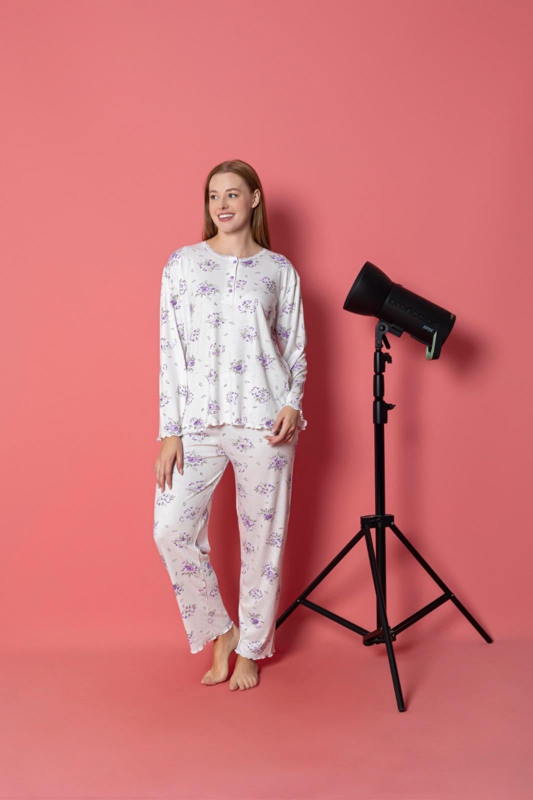 Kadın V Yaka Puantiye Desen Bambu İnterlok Anne Pijama Takımı P5046