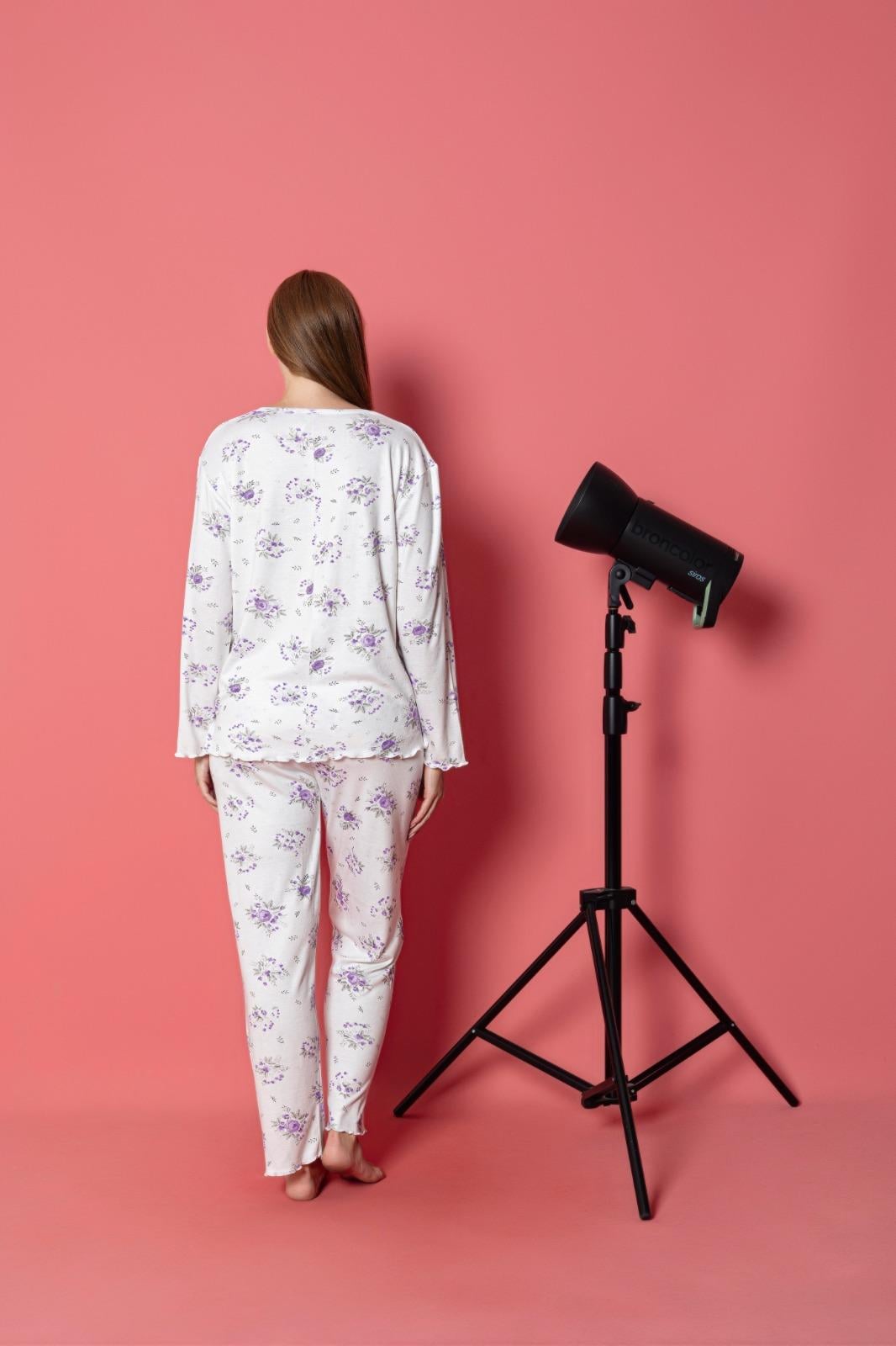Kadın V Yaka Puantiye Desen Bambu İnterlok Anne Pijama Takımı P5046
