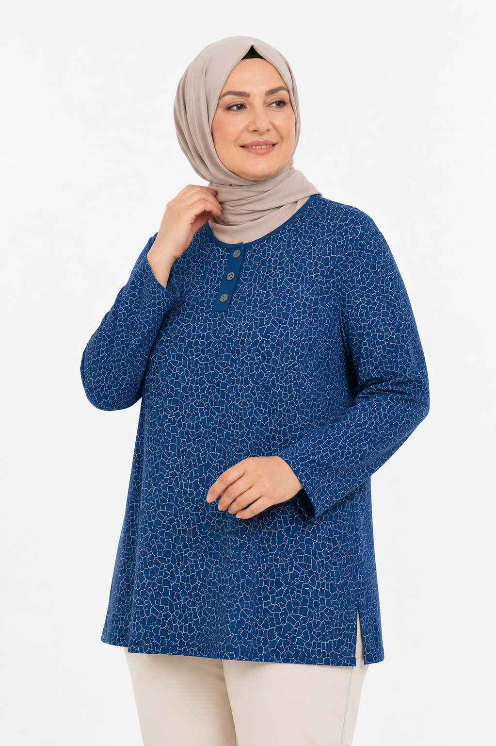 Kadın Yeni Model Yüksek Kalite Yuvarlak Yaka Orta Yaş Anne Penye Bluz 6549