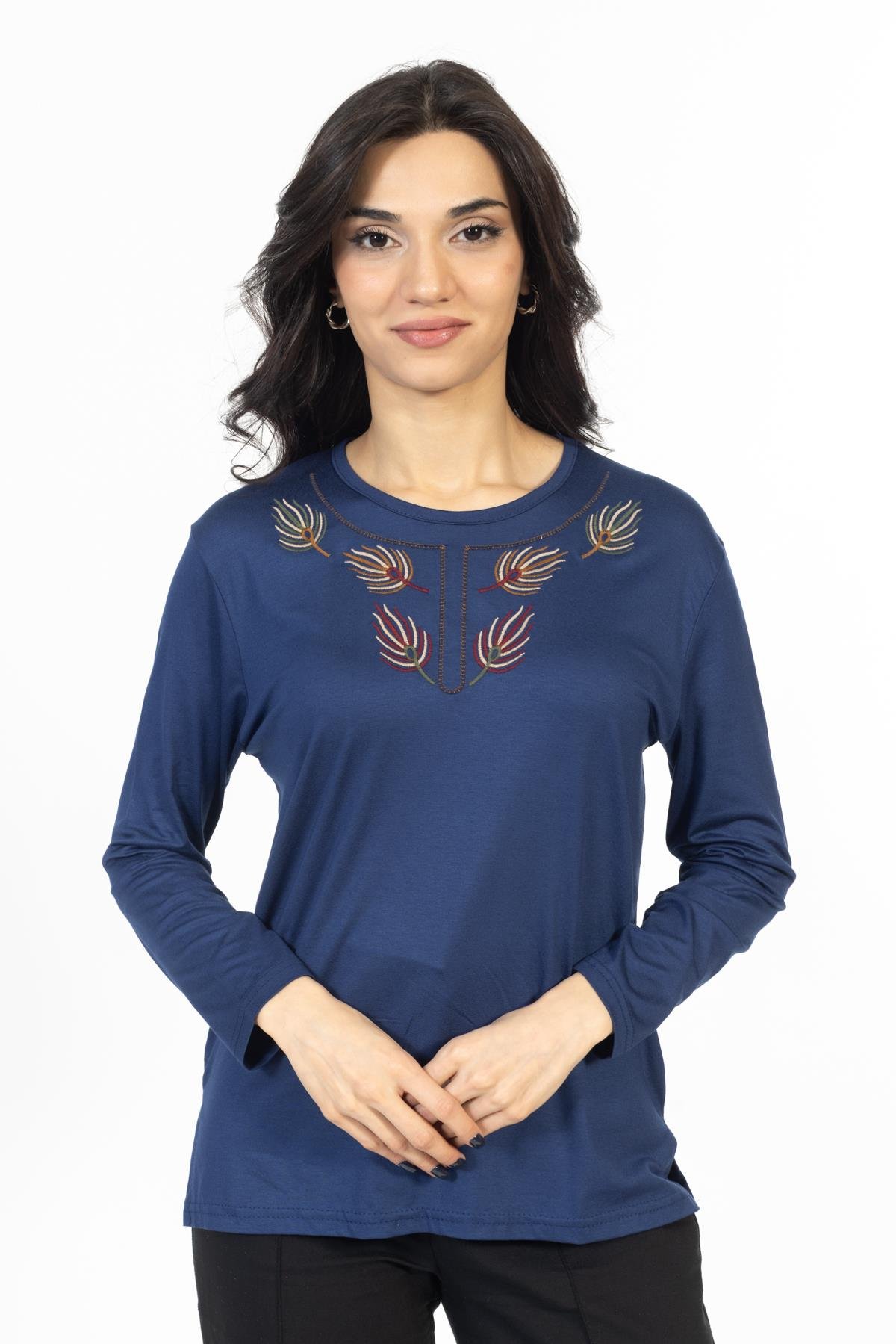 Yeni Model Nakış İşlemeli Yuvarlak Yaka Likralı Anne Penye Bluz 6440