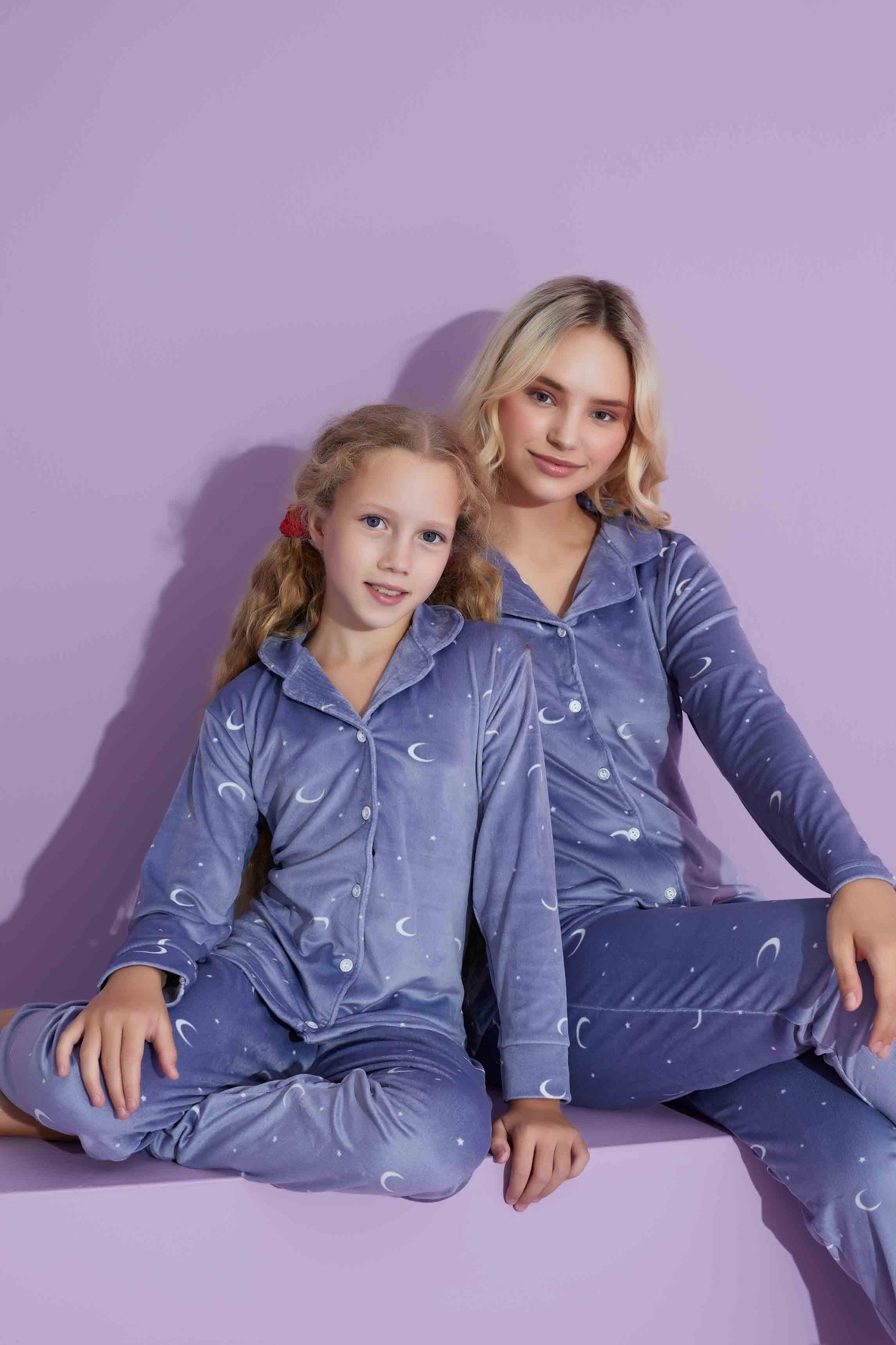 Yeni Sezon Ay Desenli Trend Model Kadife Düğmeli Anne/Kız Çocuk Pijama Takımı 2800-Gri