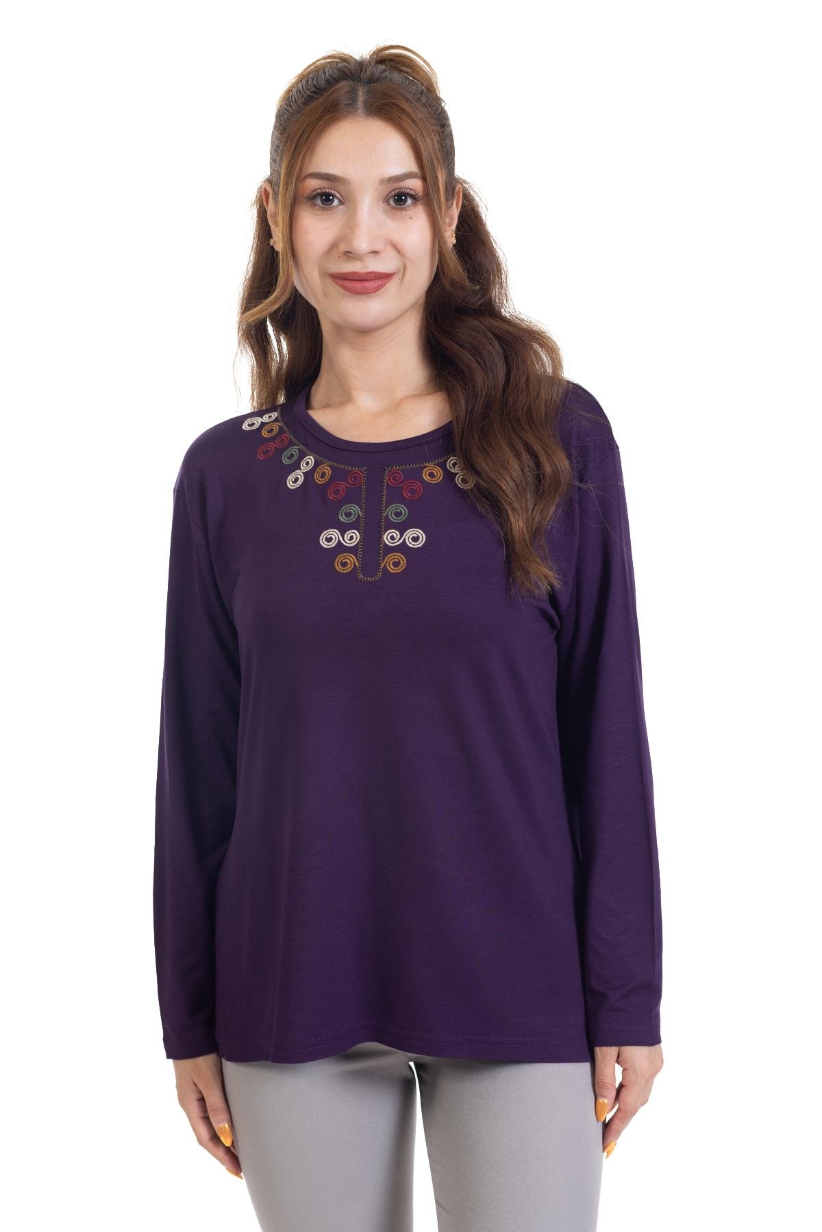 Yeni Sezon Kadın Orta Yaş ve Üzeri Uzun Kollu Nakış İşlemeli Likralı Anne Penye Bluz 6355