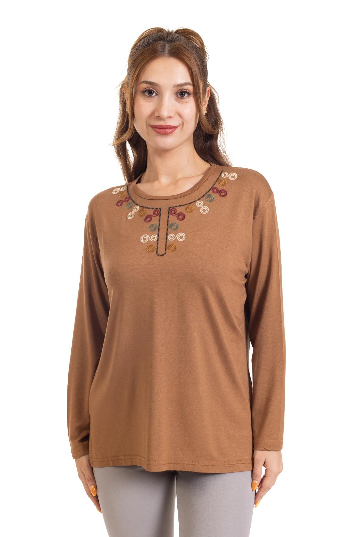 Yeni Sezon Kadın Orta Yaş ve Üzeri Uzun Kollu Nakış İşlemeli Likralı Anne Penye Bluz 6355