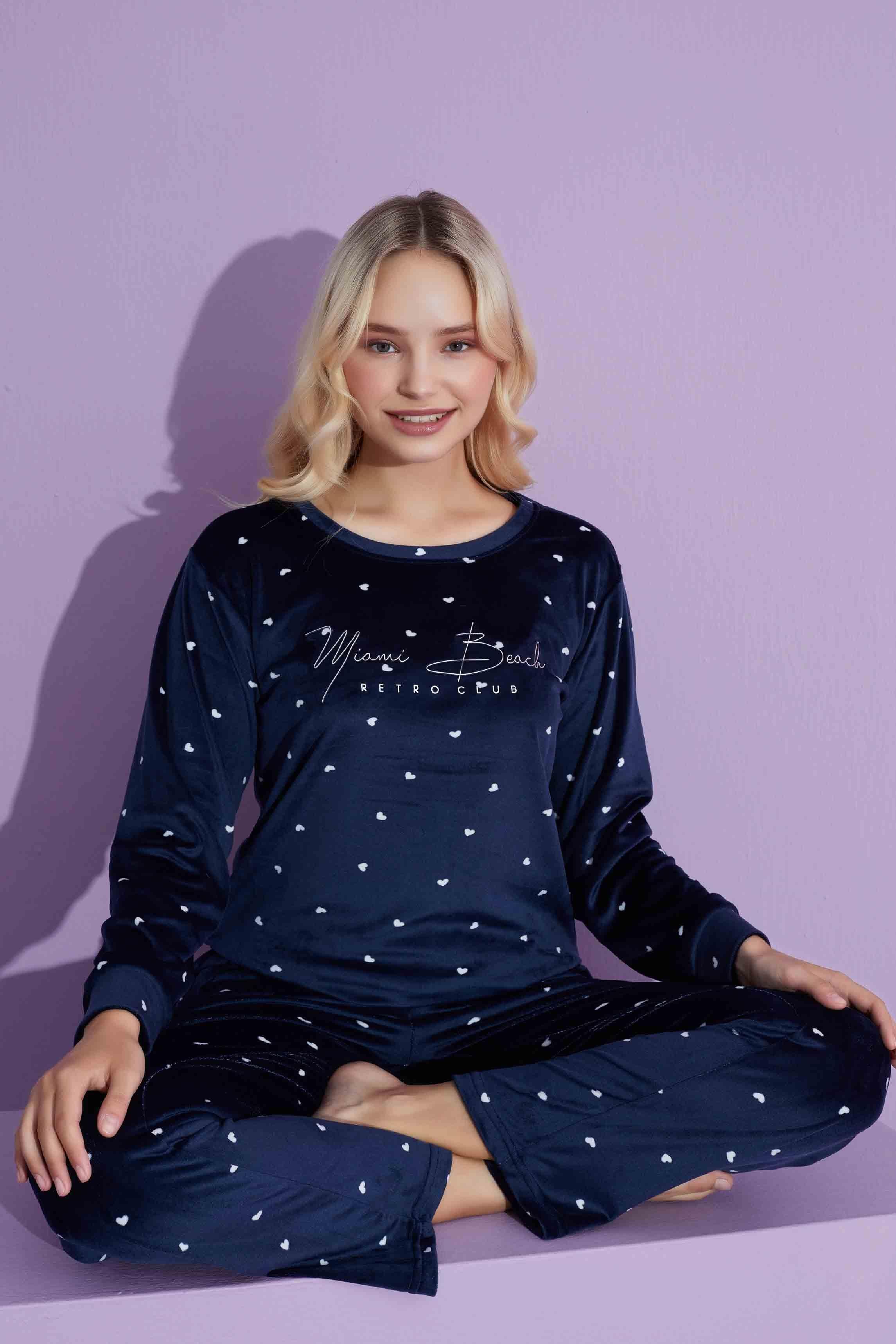 Yeni Sezon Kalp Desenli Trend Model Kadife Anne/Kız Çocuk Pijama Takımı 2776-Lacivert