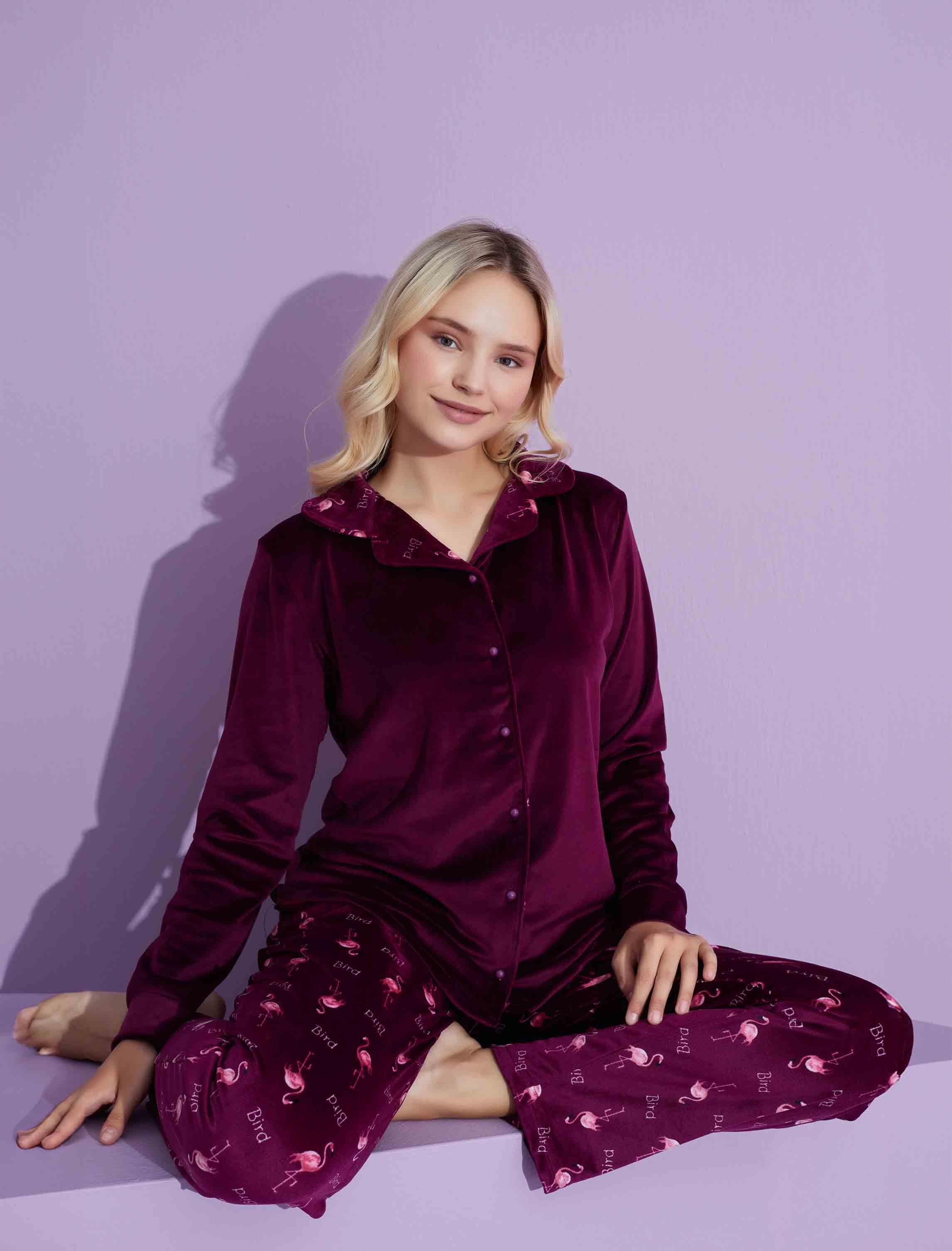 Yeni Sezon Trend Model Boydan Düğmeli Kadife Anne/Kız Çocuk Pijama Takımı 2776-Mürdüm Flamingo