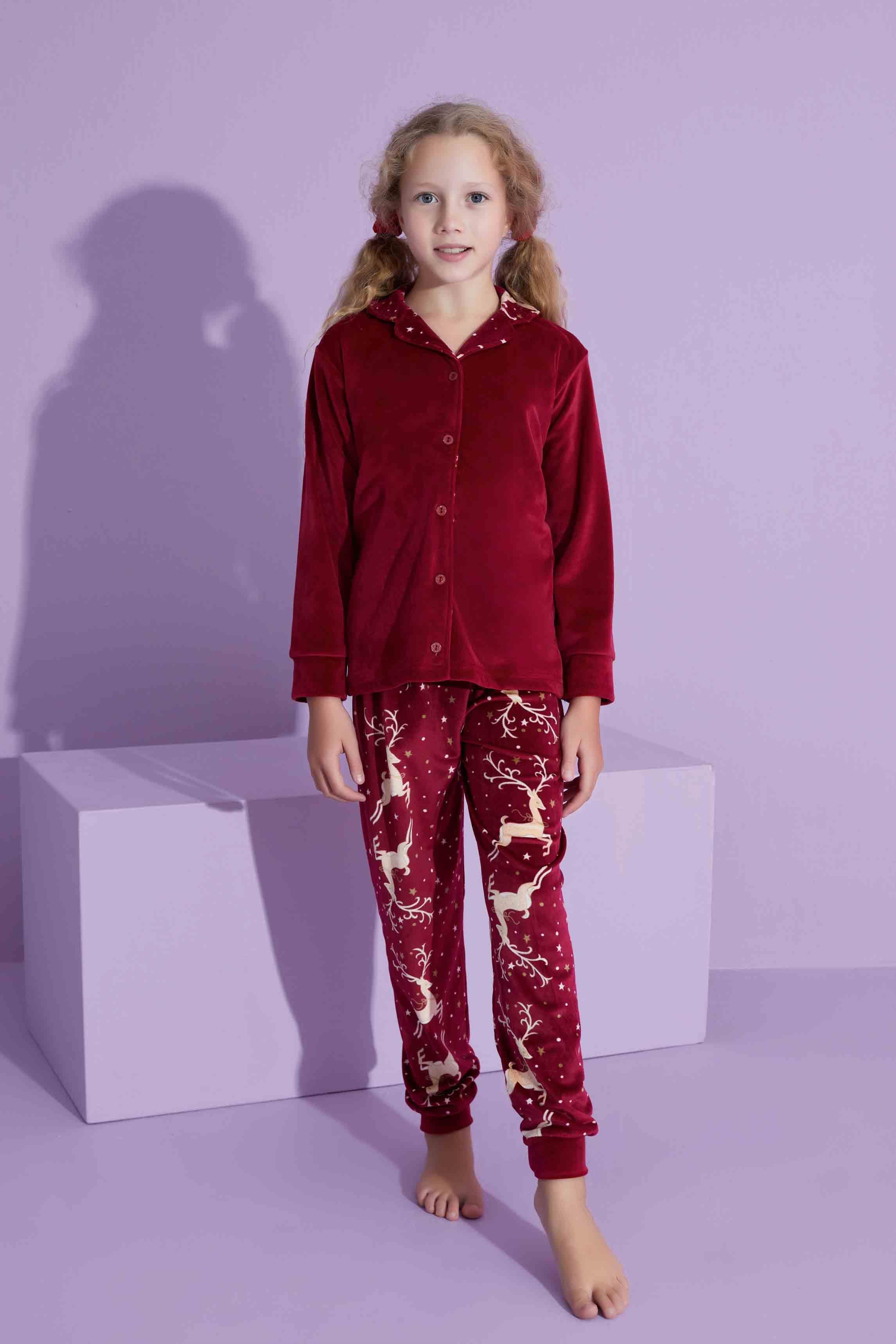 Yeni Sezon Trend Model Boydan Düğmeli Kadife Anne/Kız Çocuk Pijama Takımı 2800-Bordo Geyikli