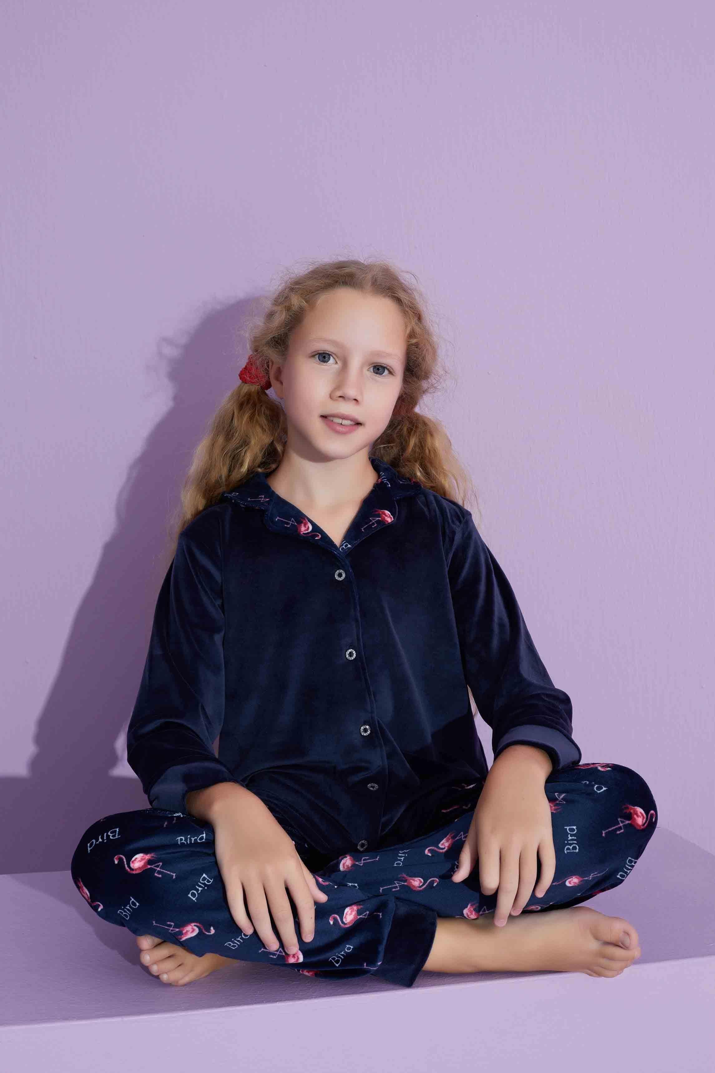 Yeni Sezon Trend Model Boydan Düğmeli Kadife Anne/Kız Çocuk Pijama Takımı 2800-Lacivert Flamingo