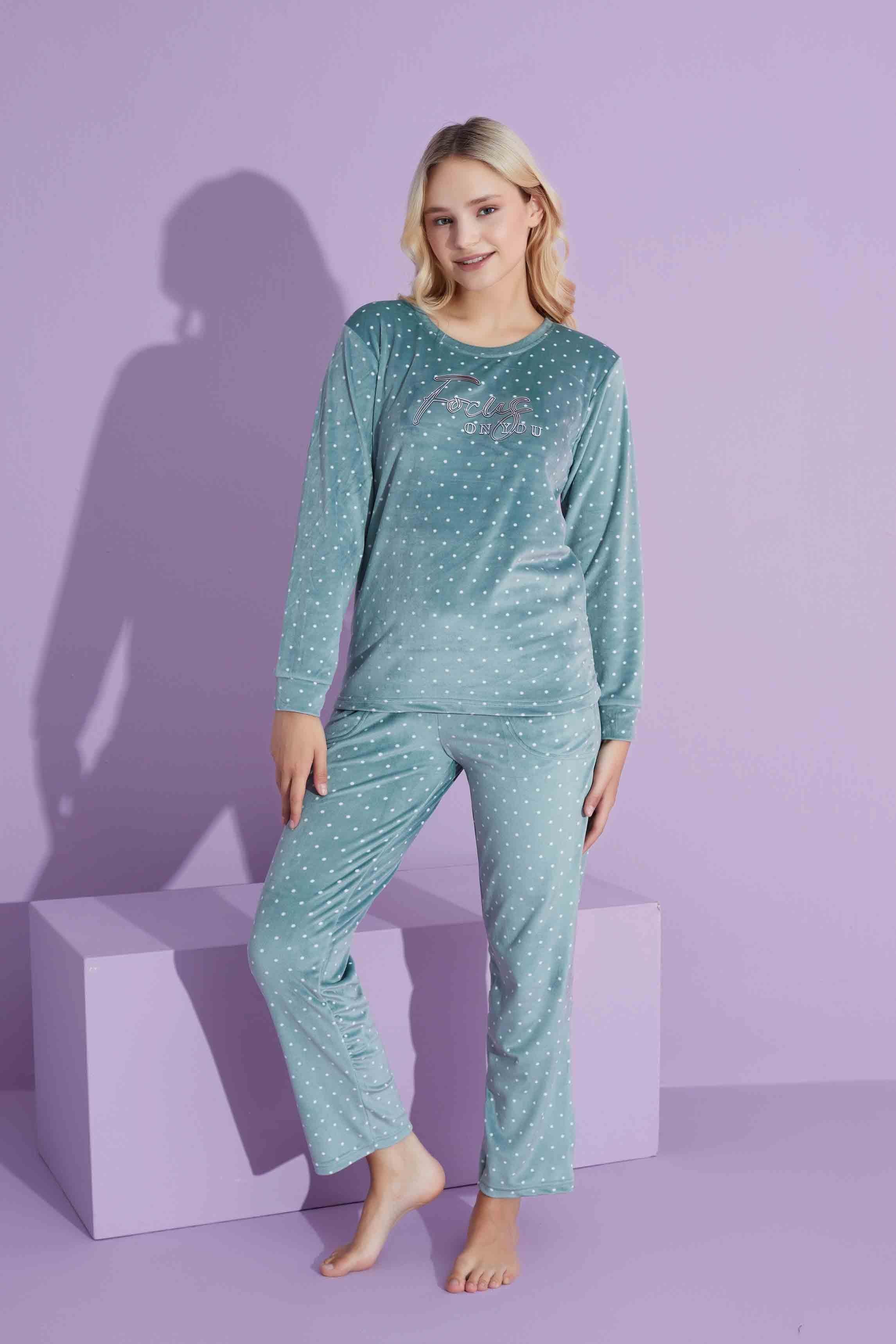 Yeni Sezon Yıldız Desenli Trend Model Kadife Anne/Kız Çocuk Pijama Takımı 2776-Mint Yeşili