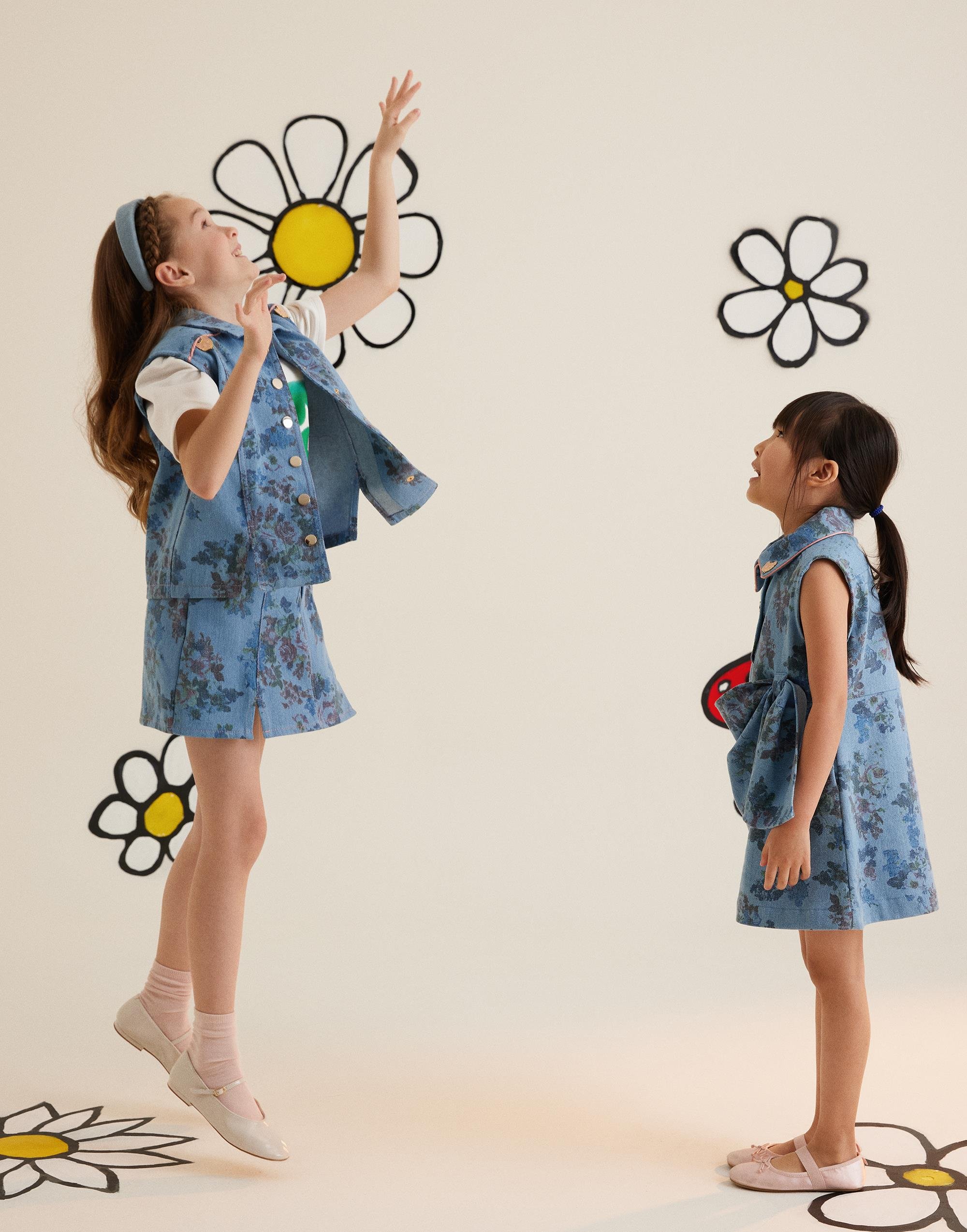 Aksesuar Detaylı Yırtmaçlı Mavi Yelek - junior, designer dresses, bachelorette, party dresses and graduation dresses.