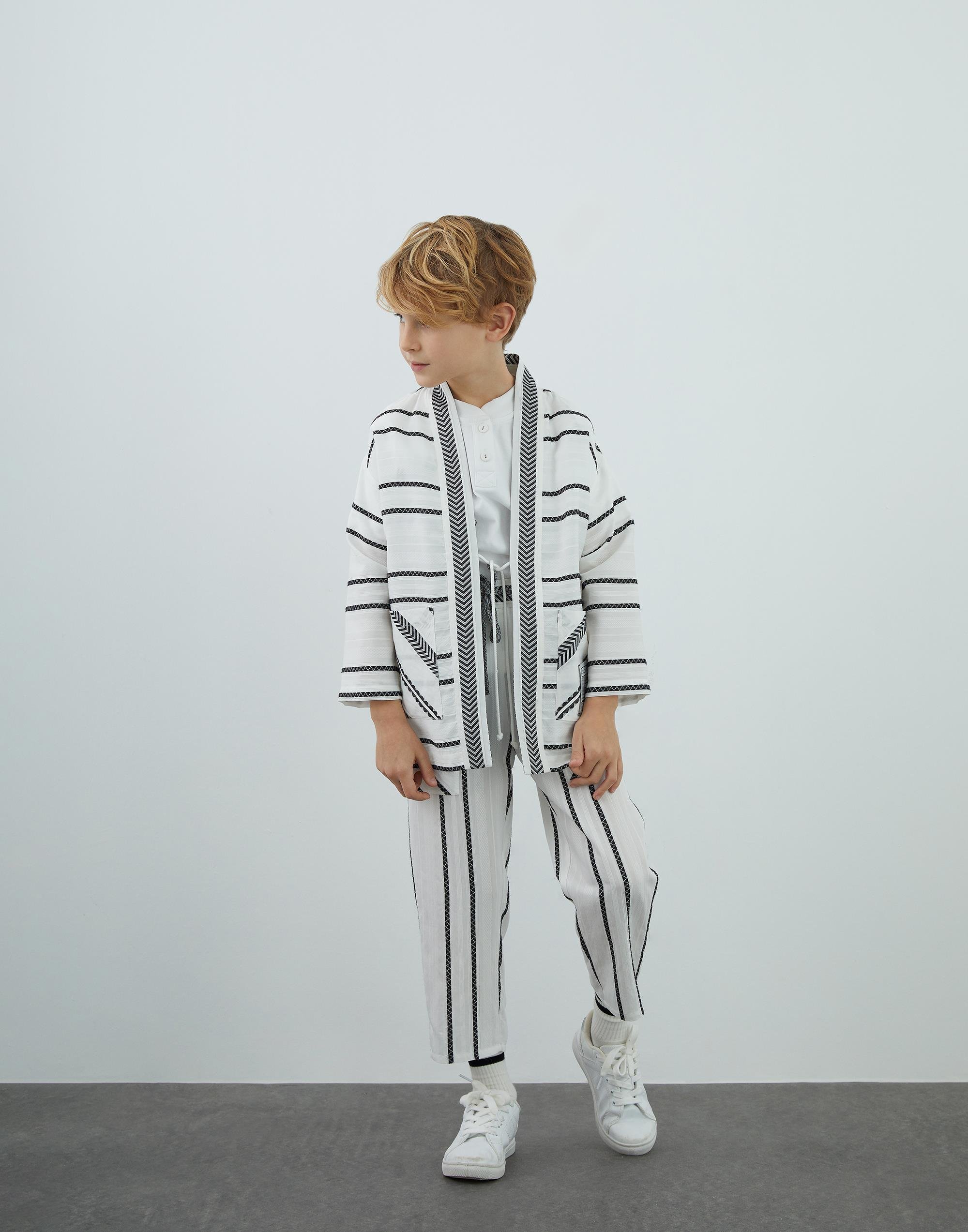 Aplike Detaylı Ekru Kimono - junior, designer dresses, bachelorette, party dresses and graduation dresses.