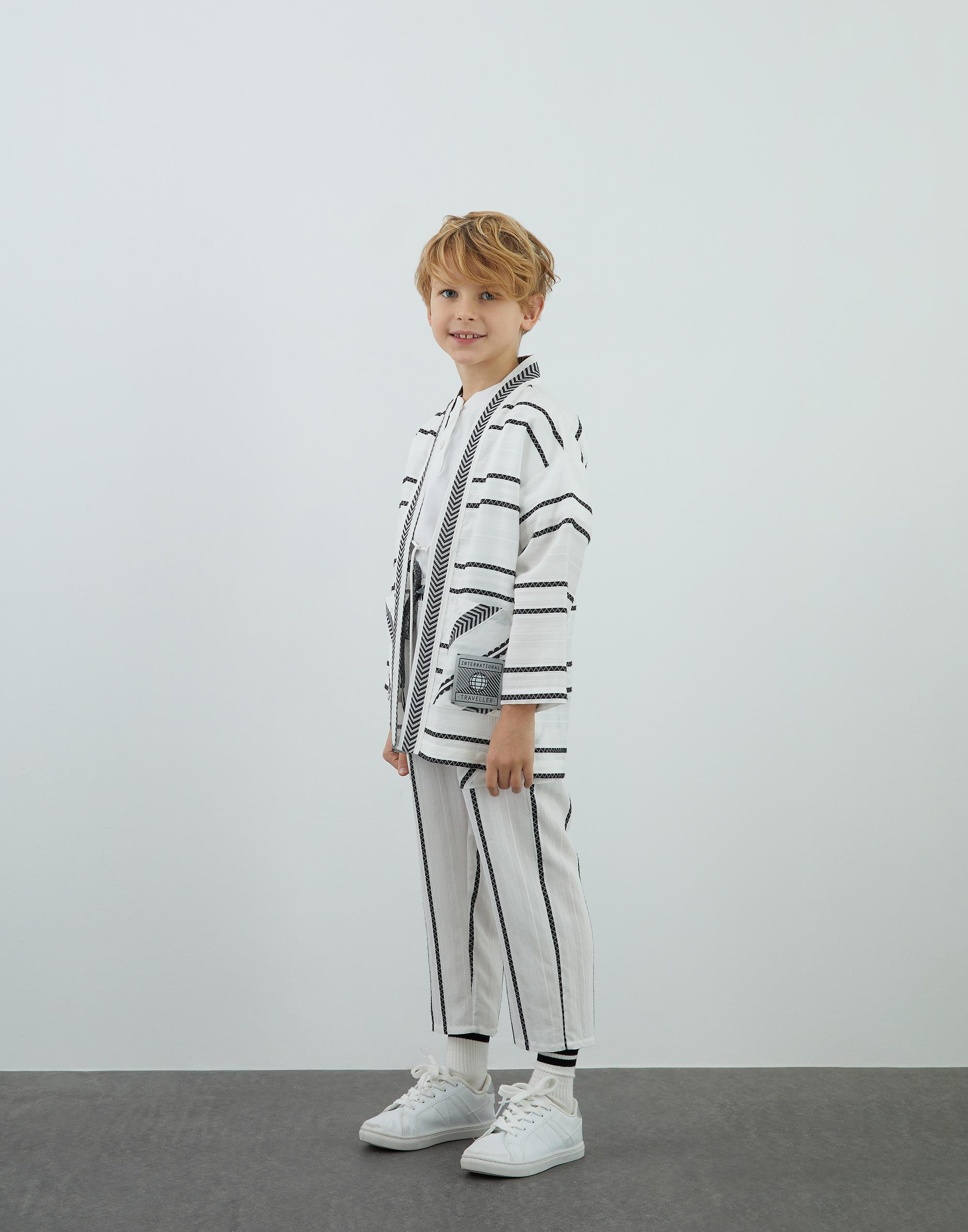 Aplike Detaylı Ekru Kimono - junior, designer dresses, bachelorette, party dresses and graduation dresses.