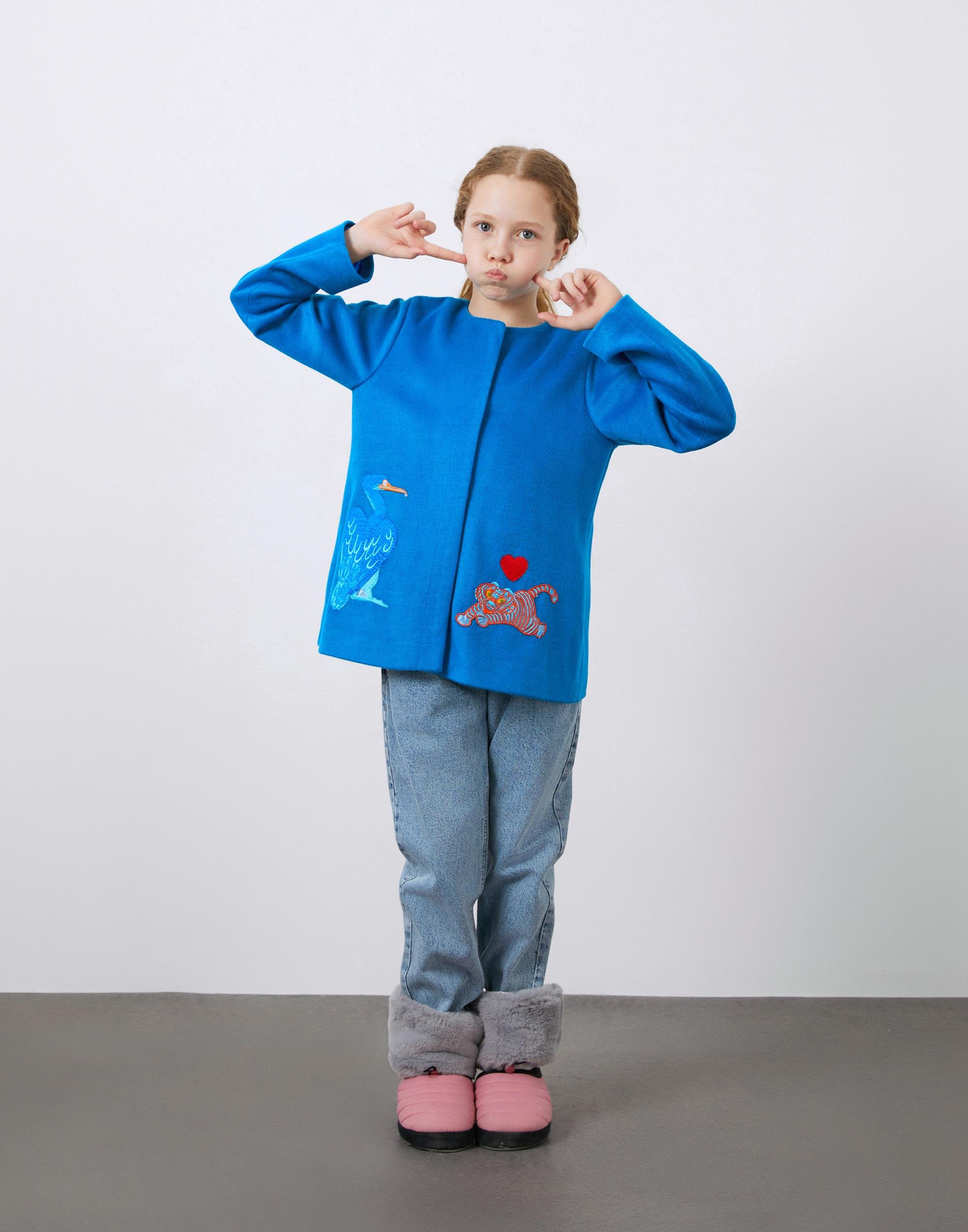 Aplike Detaylı Yuvarlak Yaka Kaşe Kız Çocuk Kaban - junior, designer dresses, bachelorette, party dresses and graduation dresses.