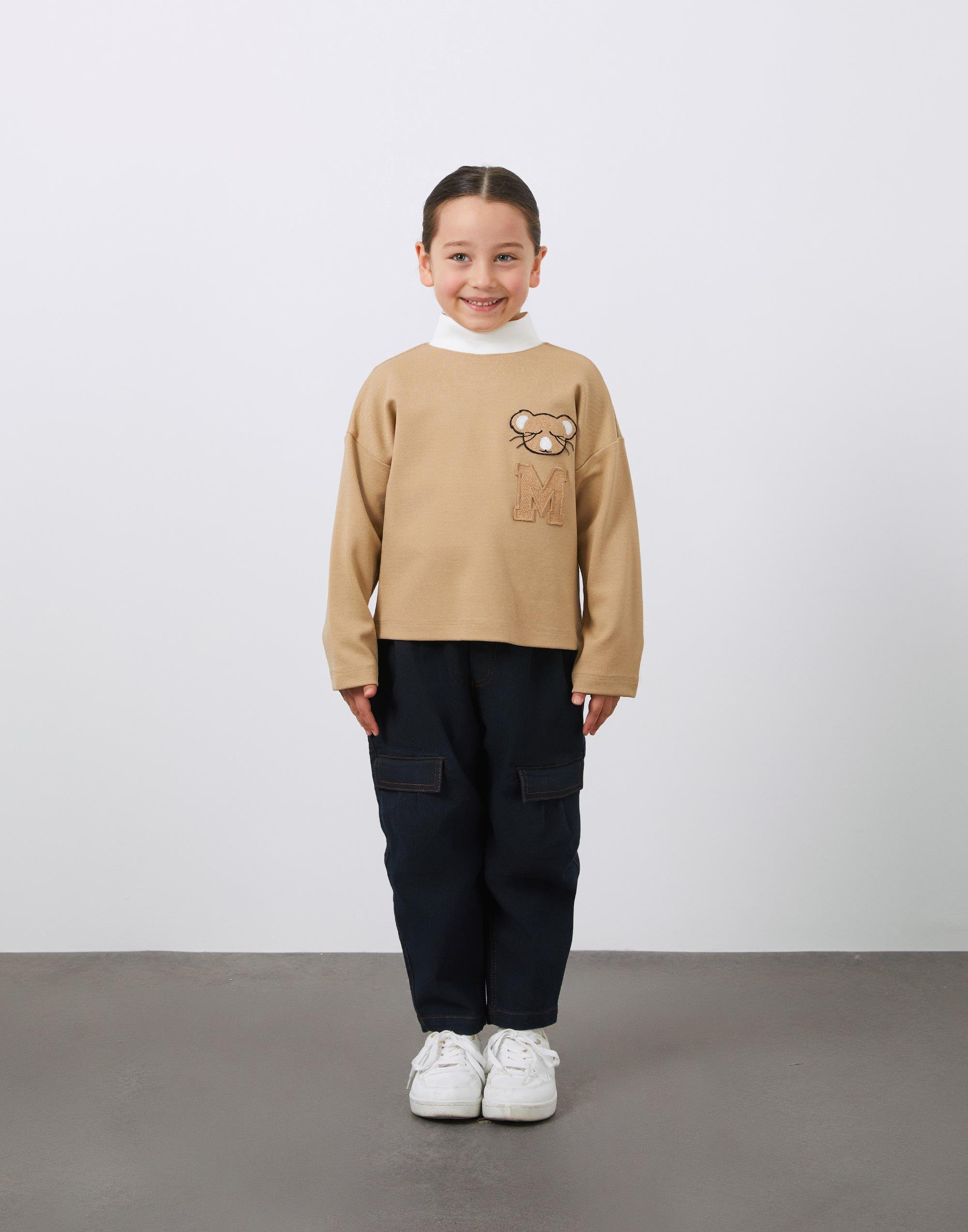 Aplike Nakış Detaylı Dik Yaka Kız Çocuk Kahverengi Bluz - junior, designer dresses, bachelorette, party dresses and graduation dresses.