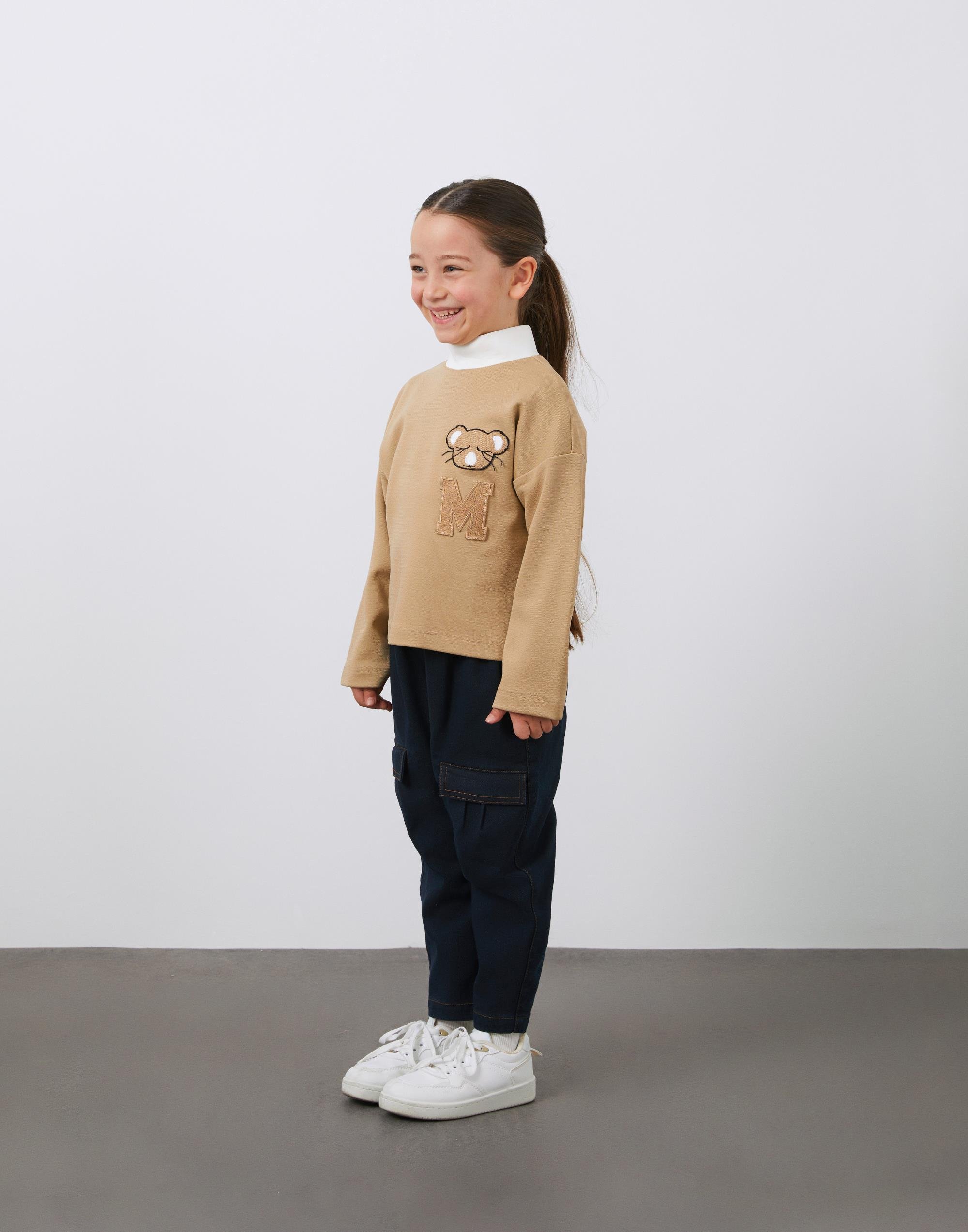 Aplike Nakış Detaylı Dik Yaka Kız Çocuk Kahverengi Bluz - junior, designer dresses, bachelorette, party dresses and graduation dresses.