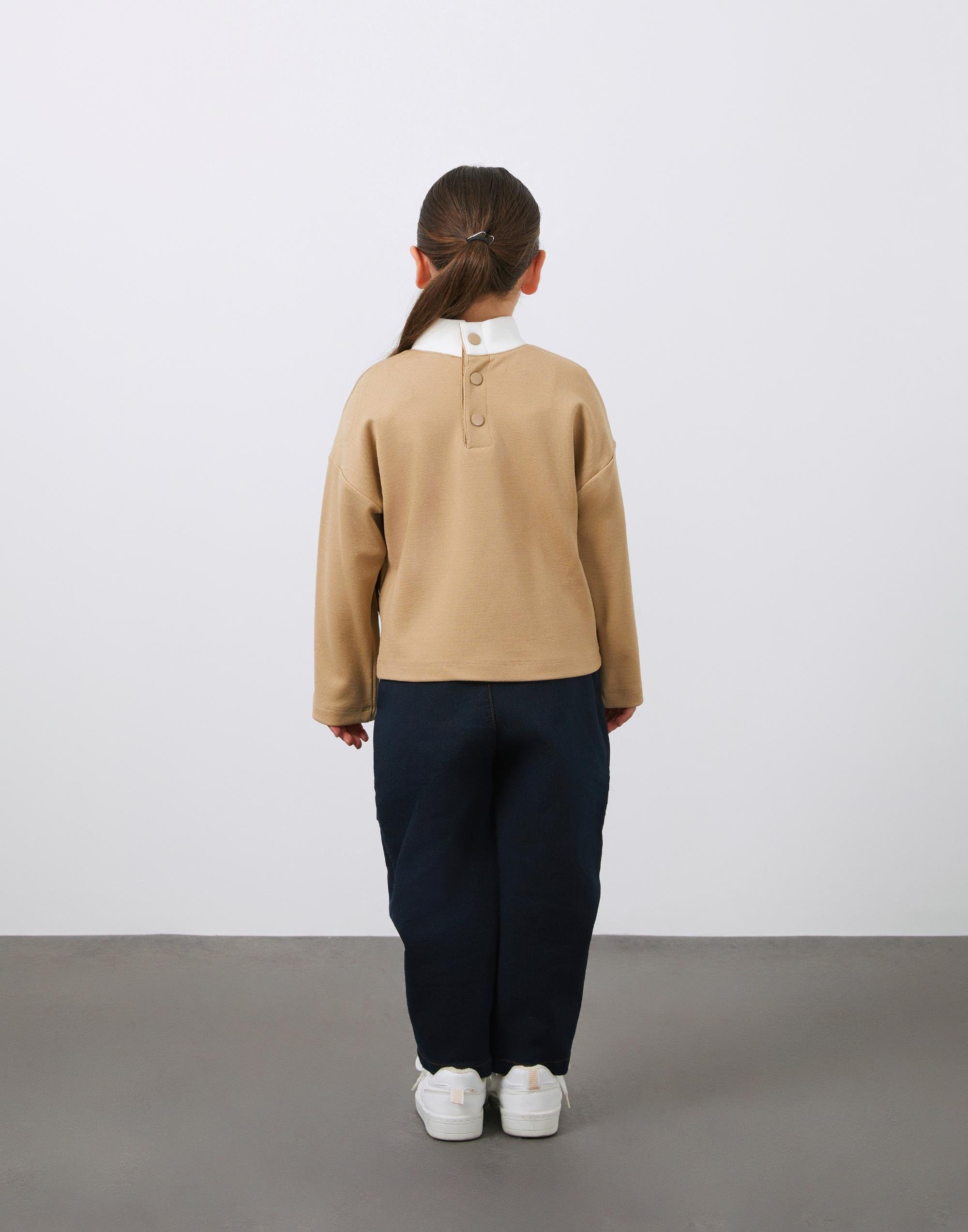 Aplike Nakış Detaylı Dik Yaka Kız Çocuk Kahverengi Bluz - junior, designer dresses, bachelorette, party dresses and graduation dresses.