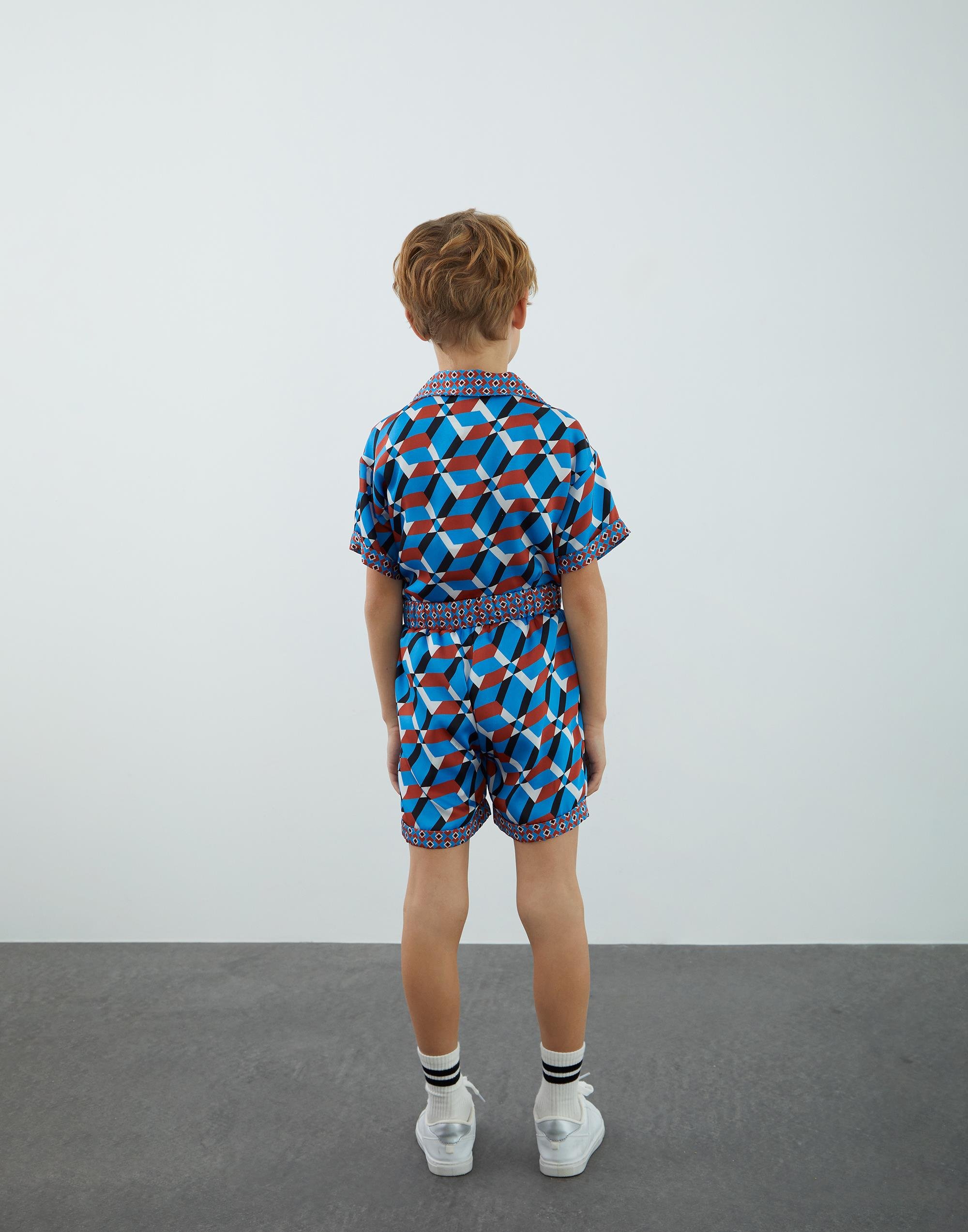 Asimetrik Patlı Ekru Spor Şort - junior, designer dresses, bachelorette, party dresses and graduation dresses.