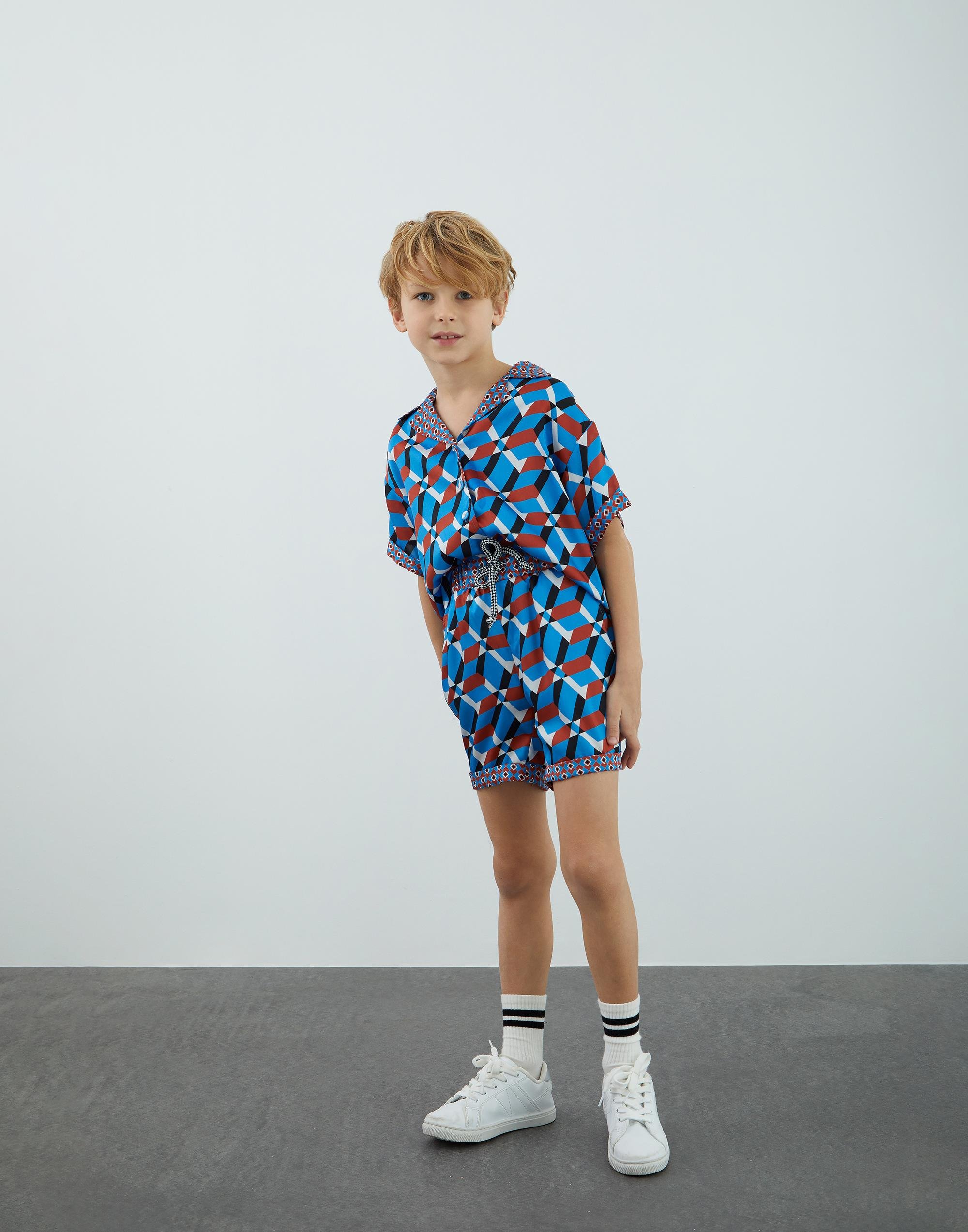 Asimetrik Patlı Ekru Spor Şort - junior, designer dresses, bachelorette, party dresses and graduation dresses.