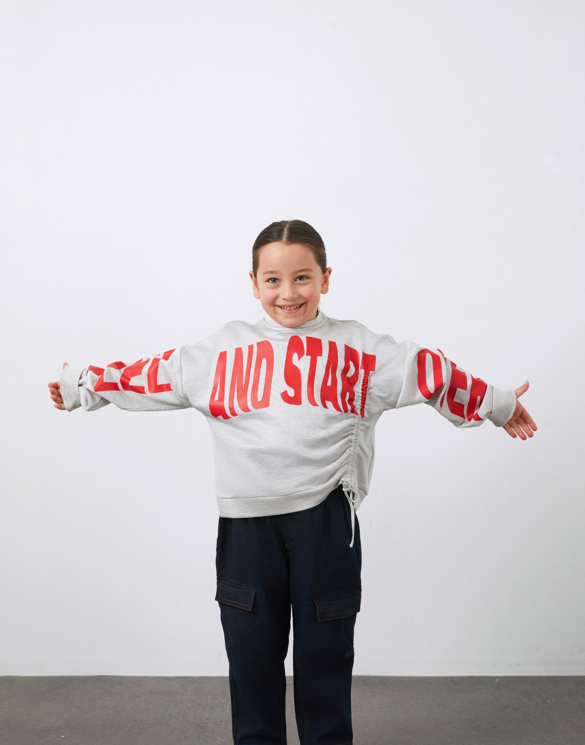 Baskı Detaylı Büzgülü Gri Kız Çocuk Sweatshirt - junior, designer dresses, bachelorette, party dresses and graduation dresses.