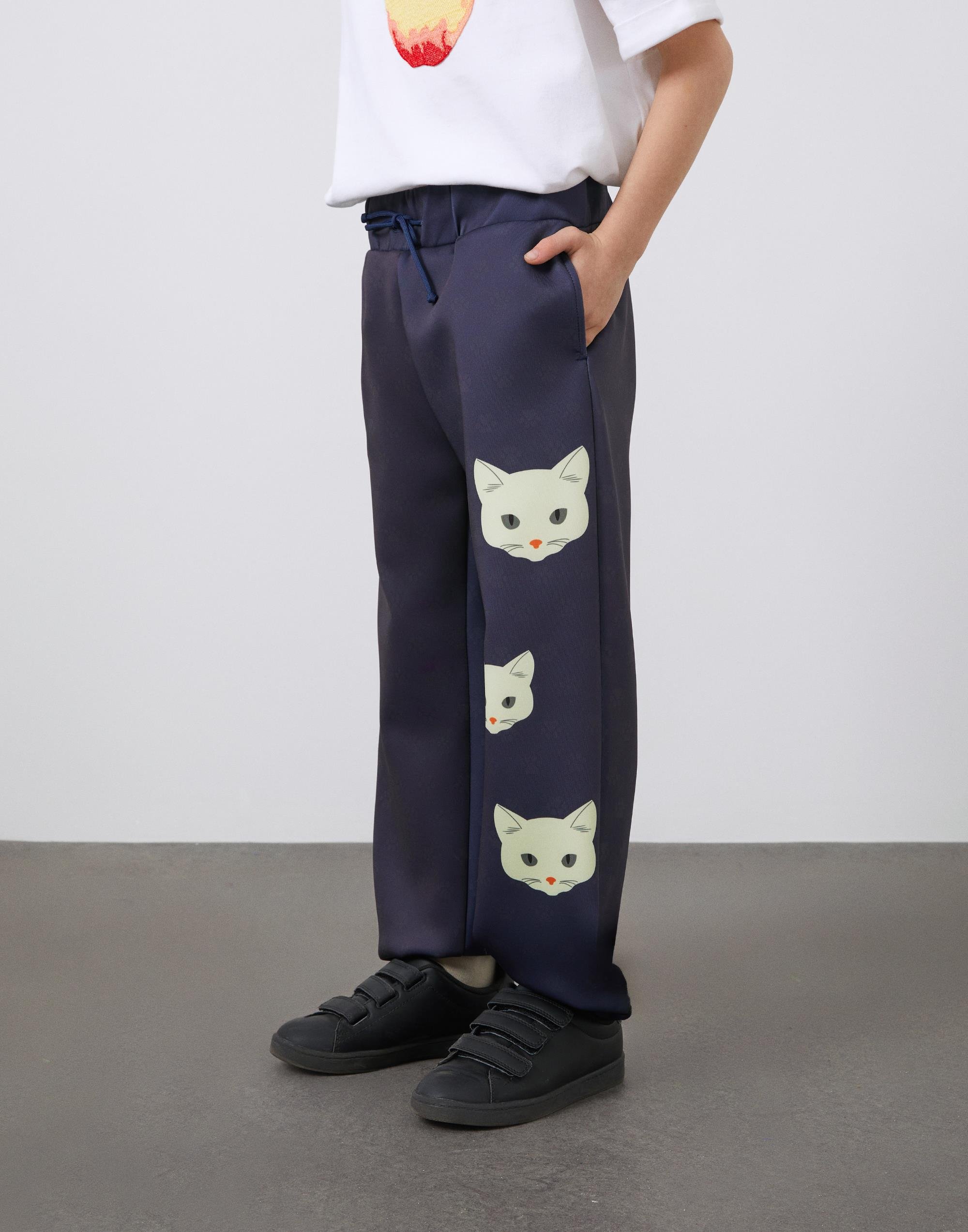 Baskı Detaylı Lacivert Erkek Çocuk Jogger Pantolon - junior, designer dresses, bachelorette, party dresses and graduation dresses.