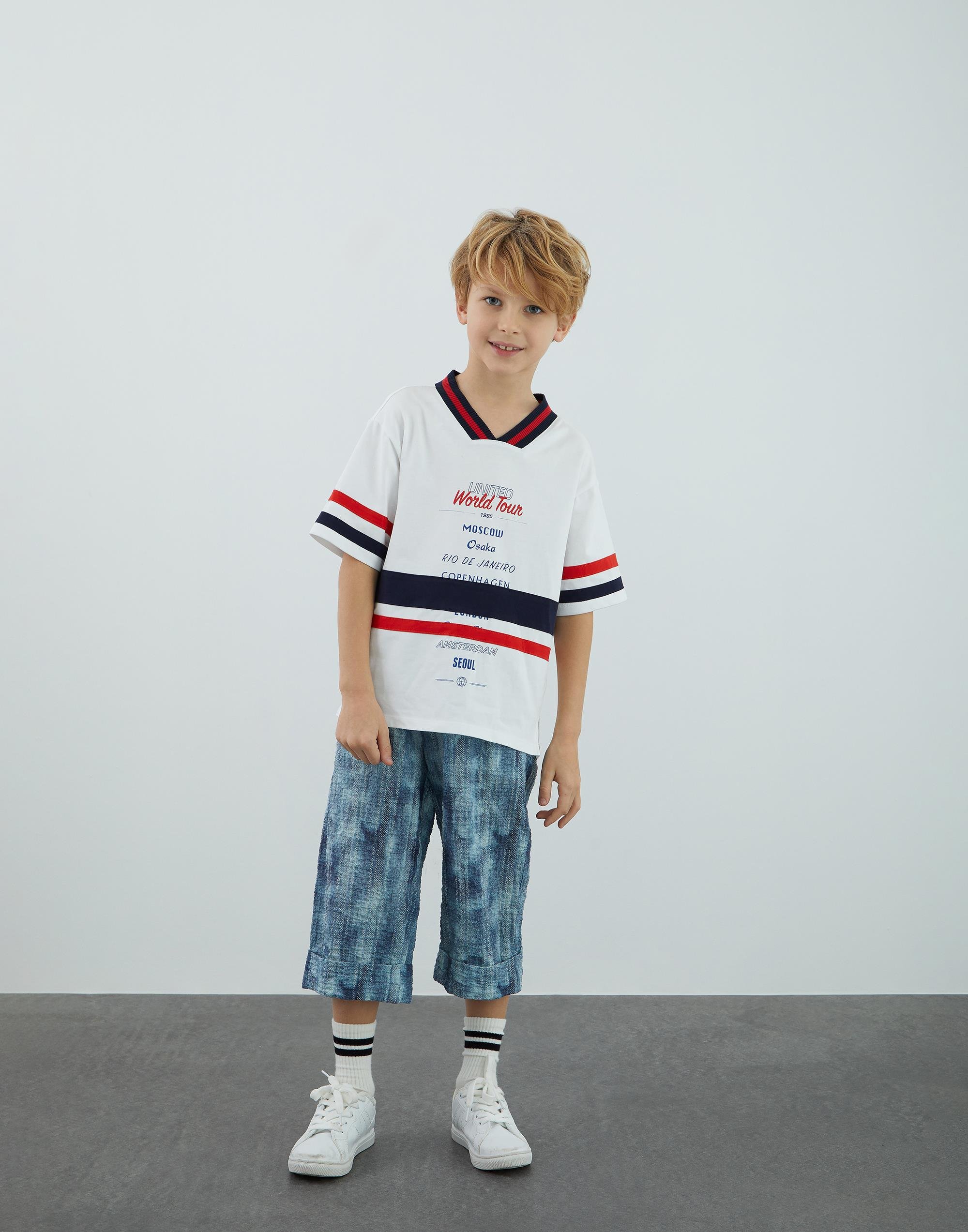 Baskı Ve Kontrast Garni Detalı Triko Yaka Beyaz T Shirt - junior, designer dresses, bachelorette, party dresses and graduation dresses.