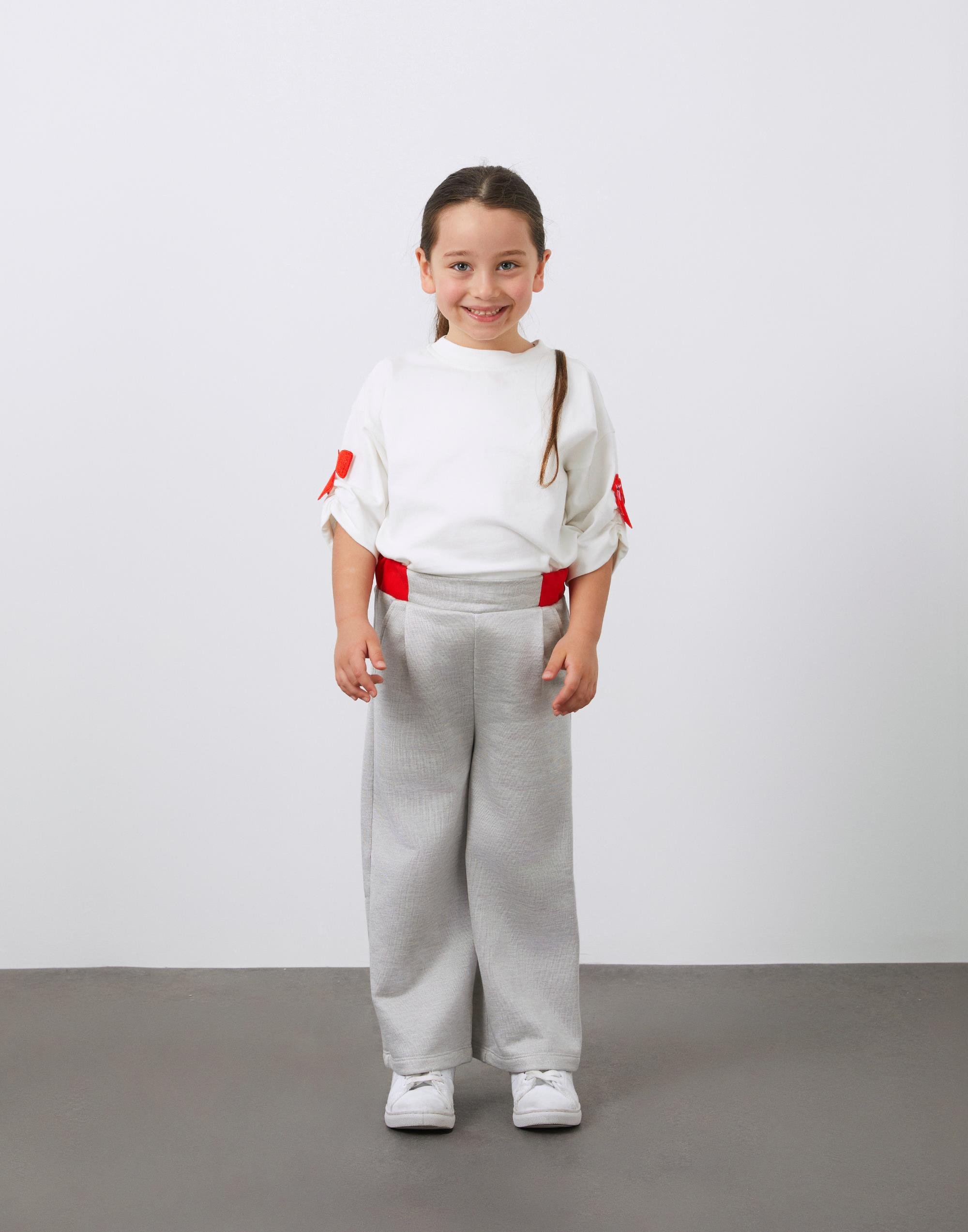 Beli Kırmızı Lastik Detaylı Gri Kız Çocuk Pantolon - junior, designer dresses, bachelorette, party dresses and graduation dresses.