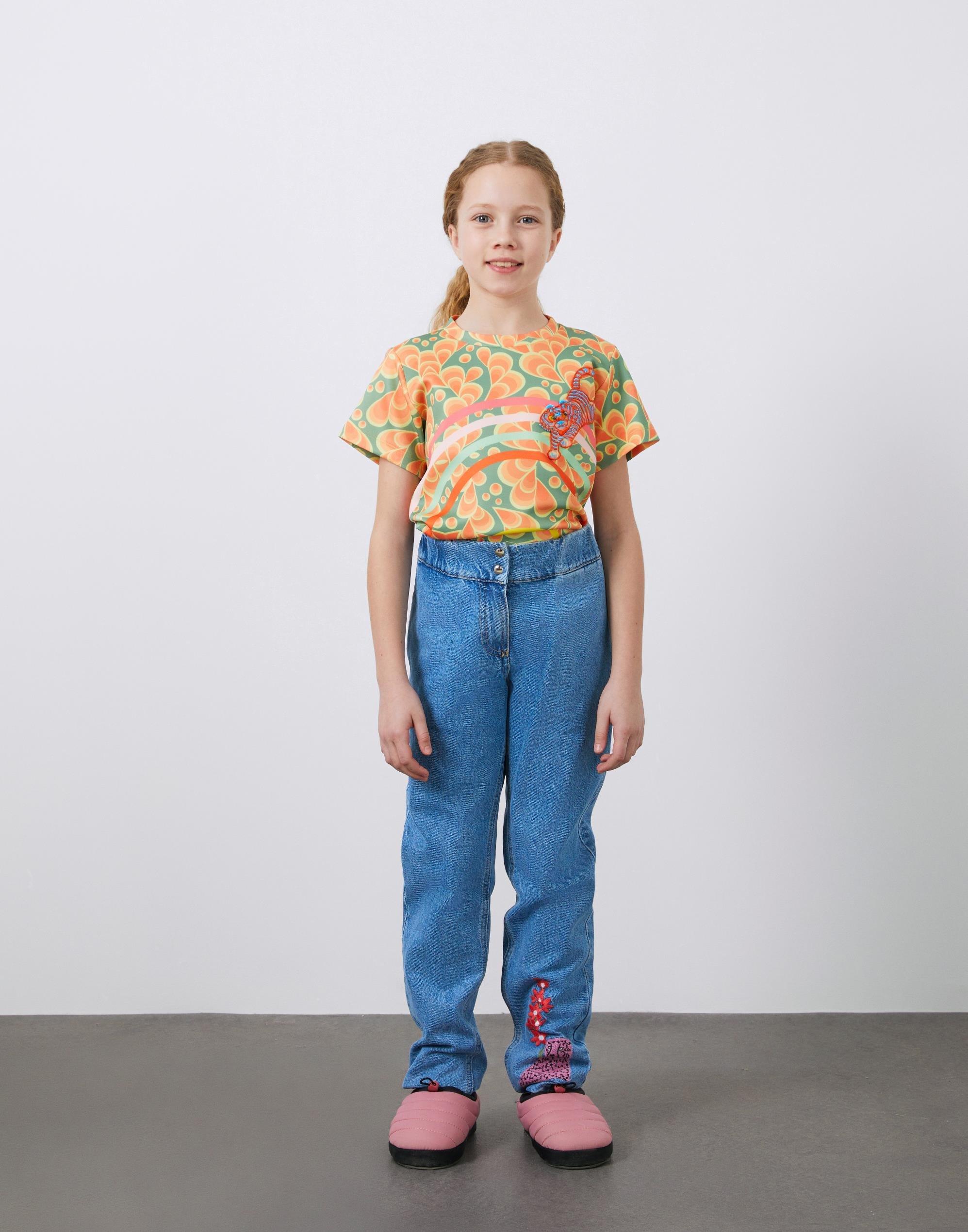 Beli Lastikli Nakış Detaylı Kız Çocuk Jean Pantolon - junior, designer dresses, bachelorette, party dresses and graduation dresses.