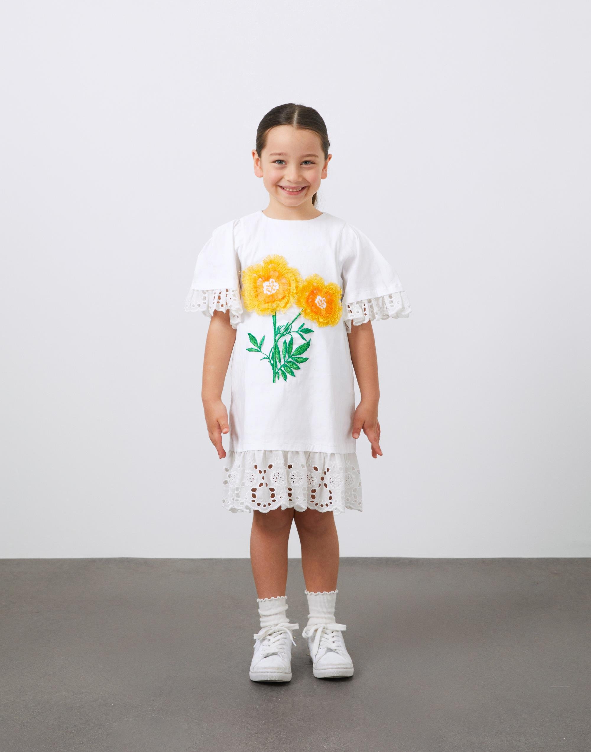 Çiçek Nakış Detaylı Beyaz Kısa Kollu Kız Çocuk Koton Elbise - junior, designer dresses, bachelorette, party dresses and graduation dresses.