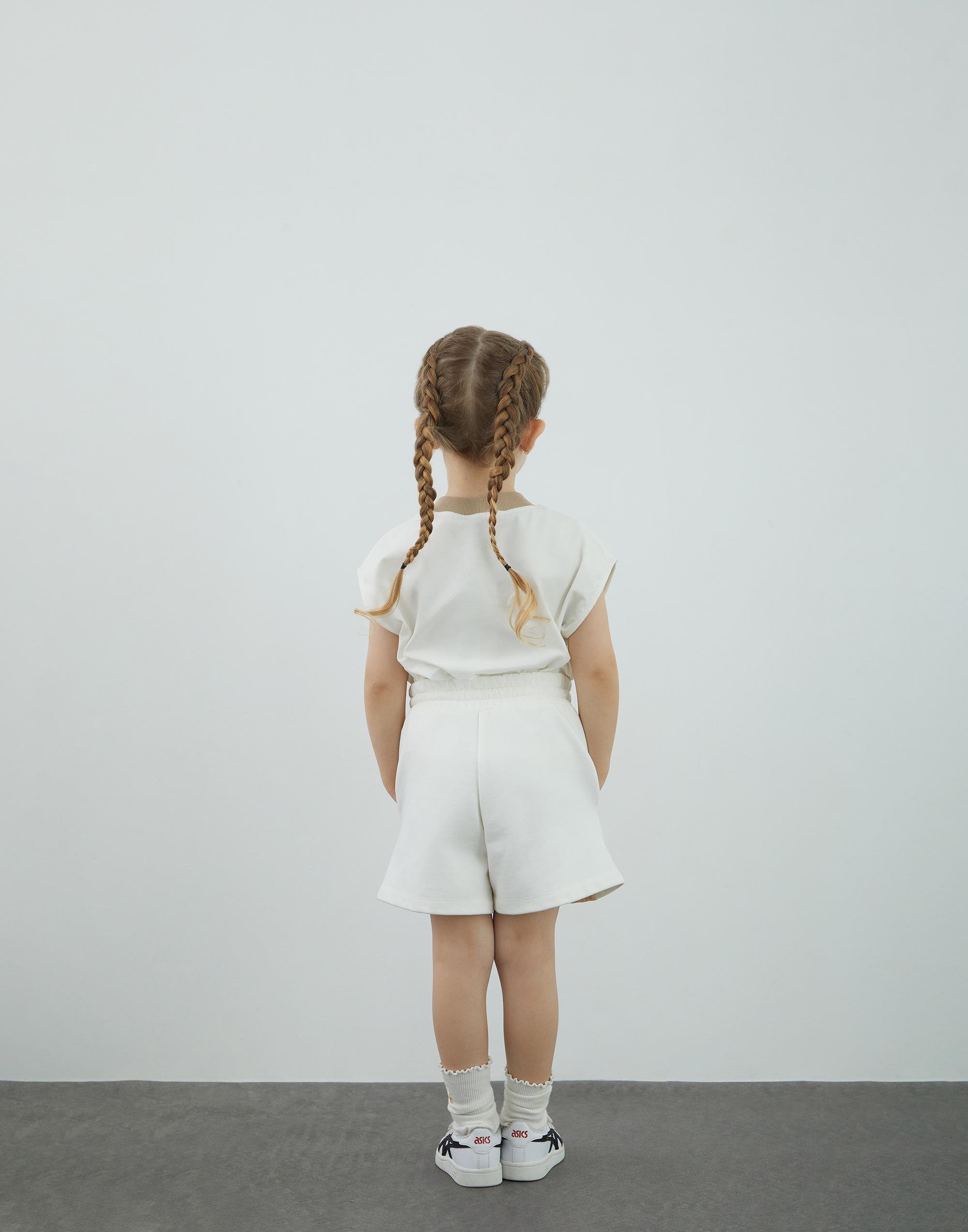 Garni Ve Nakış Detaylı Ekru Şort - junior, designer dresses, bachelorette, party dresses and graduation dresses.