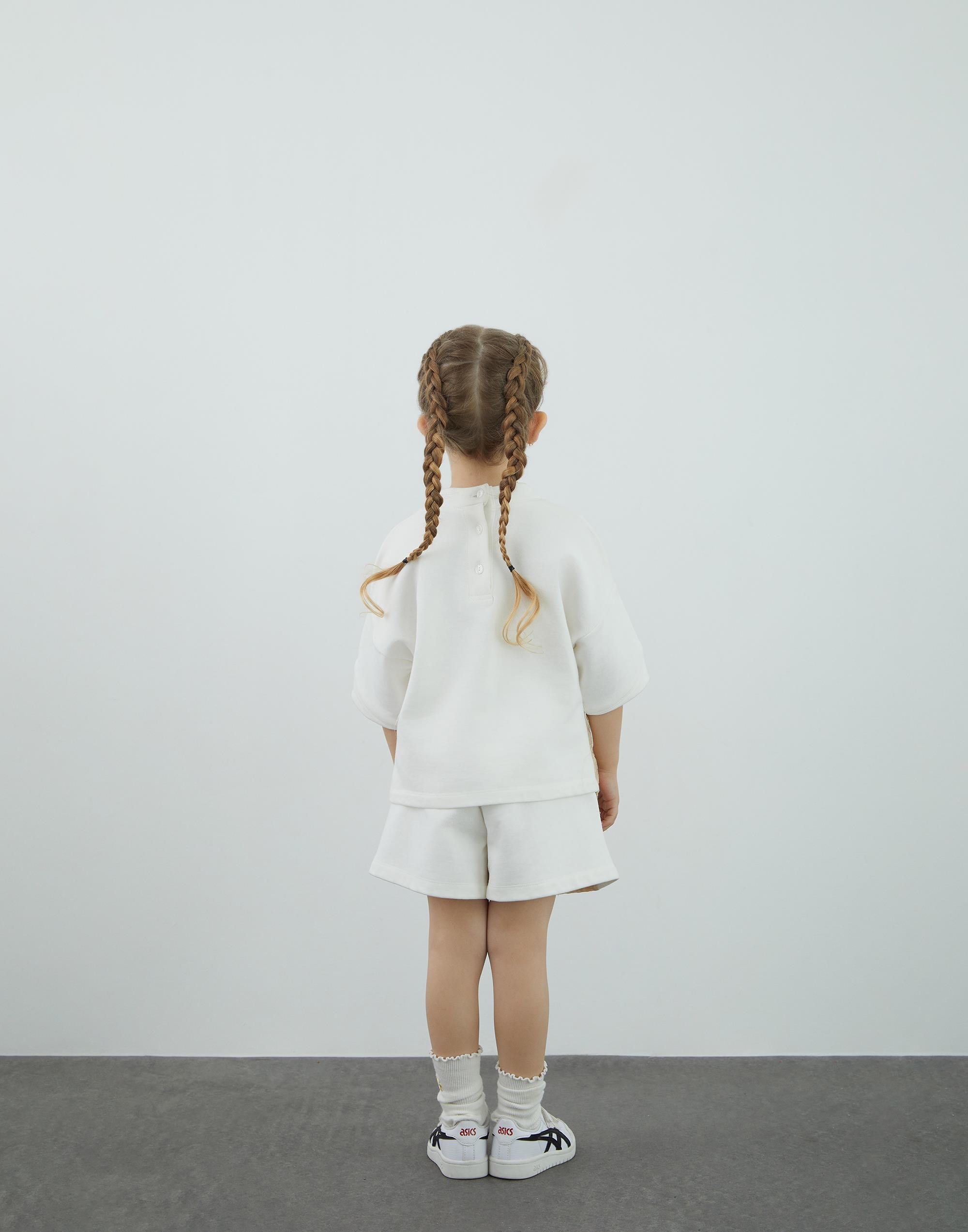 Keten Garni Aplike Detaylı Ekru T Shirt - junior, designer dresses, bachelorette, party dresses and graduation dresses.