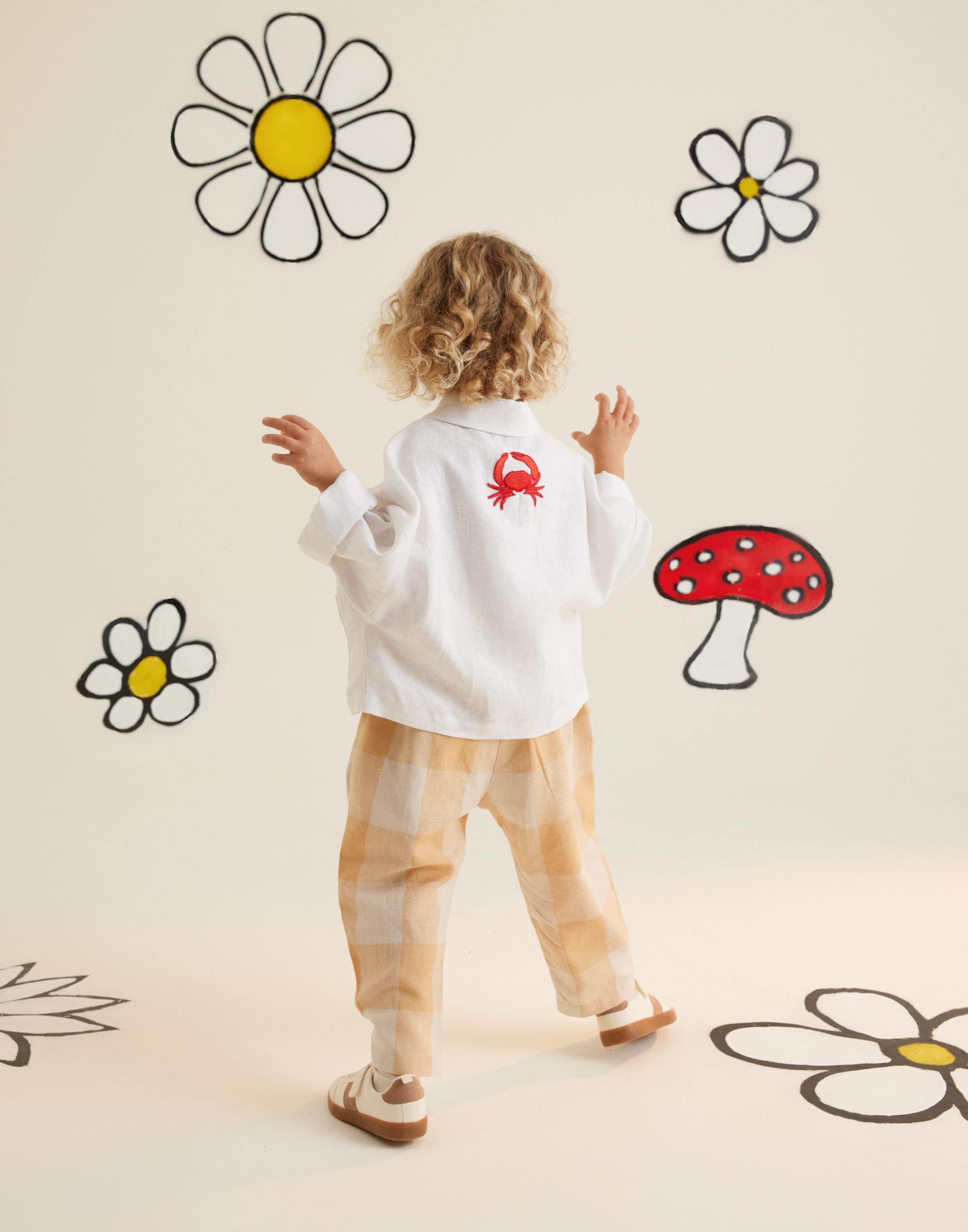 Kırmızı Yengeç Nakışlı Beyaz Gömlek - junior, designer dresses, bachelorette, party dresses and graduation dresses.