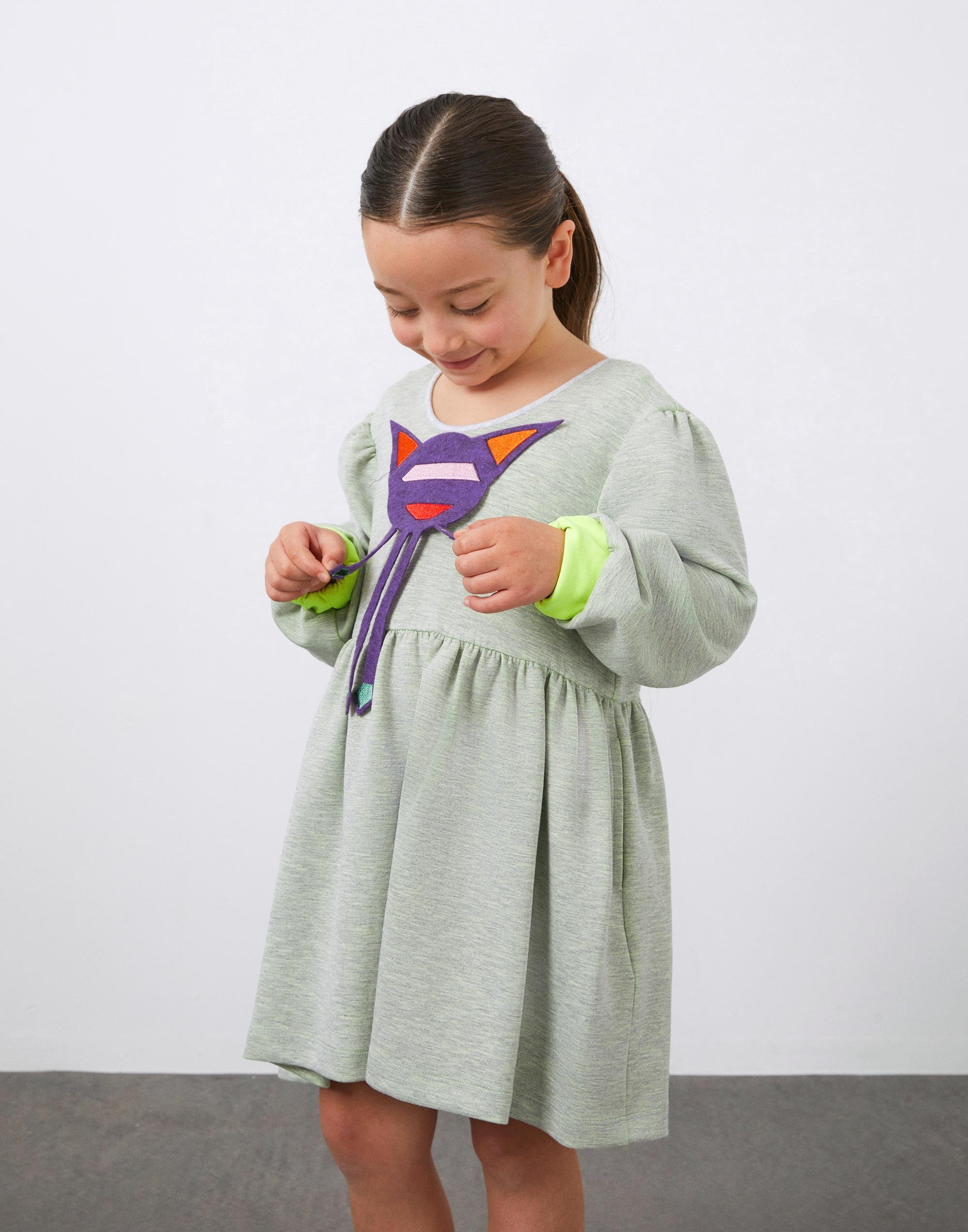 Kız Çocuk Aplike Detaylı Gri Sweatshirt Elbise - junior, designer dresses, bachelorette, party dresses and graduation dresses.