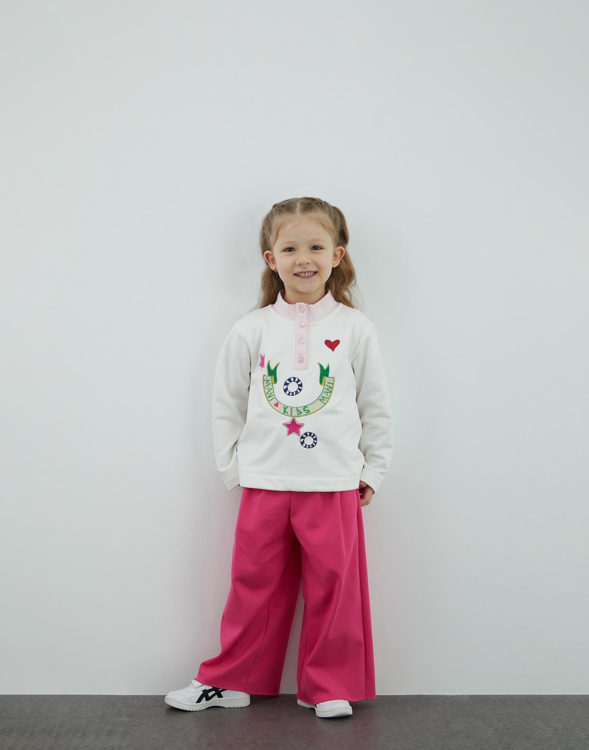 Nakış Detaylı Dik Yaka Ekru Sweatshirt - junior, designer dresses, bachelorette, party dresses and graduation dresses.