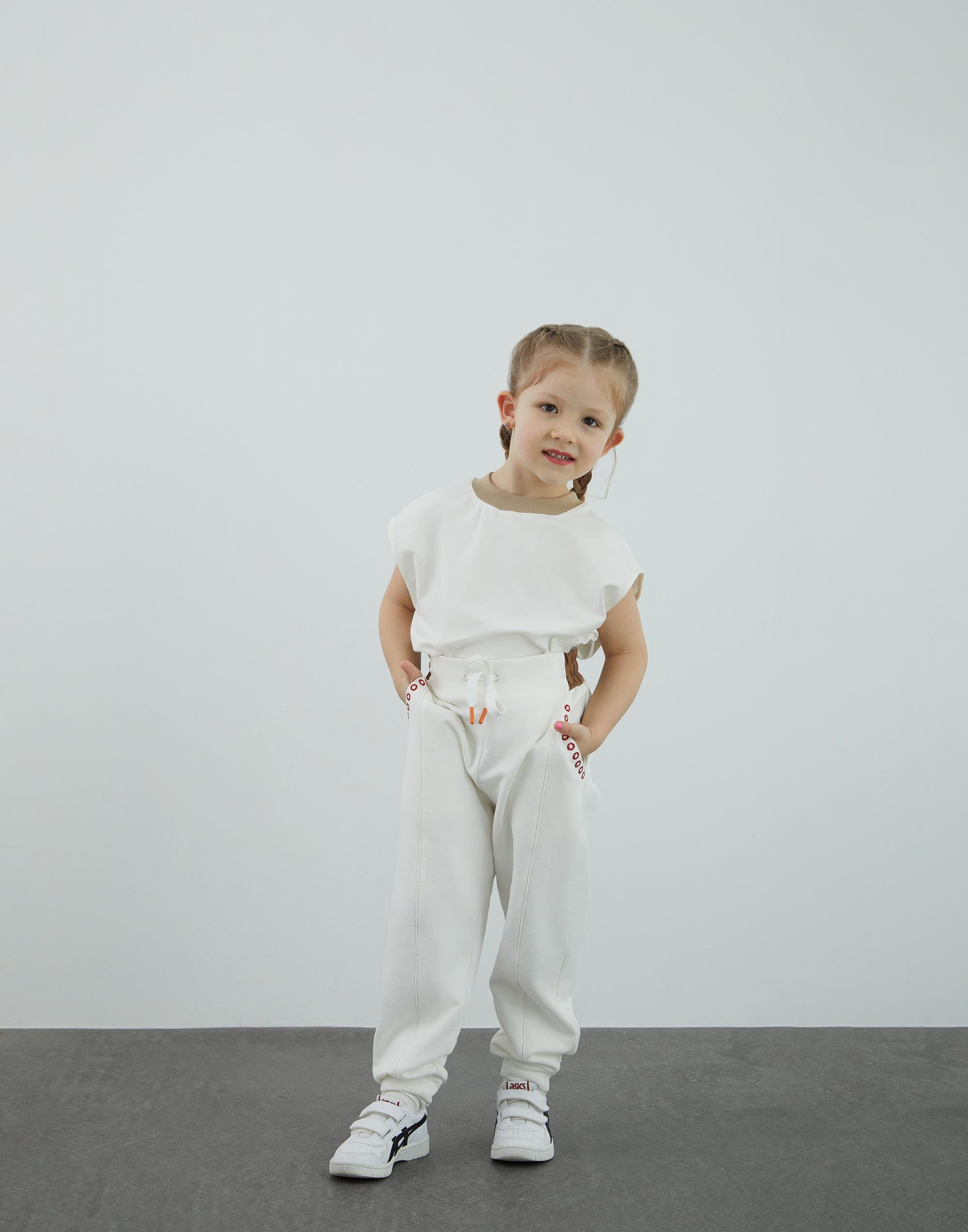 Nakış Detaylı Jogger Ekru Pantolon - junior, designer dresses, bachelorette, party dresses and graduation dresses.