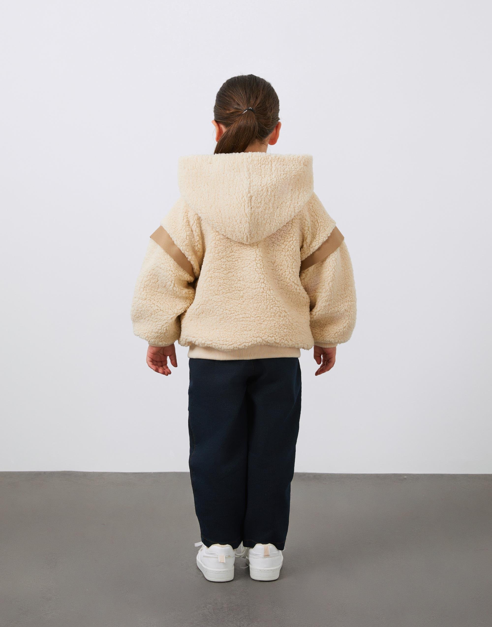 Nakış Detaylı Kapüşonlu Kız Çocuk Peluş Ceket - junior, designer dresses, bachelorette, party dresses and graduation dresses.