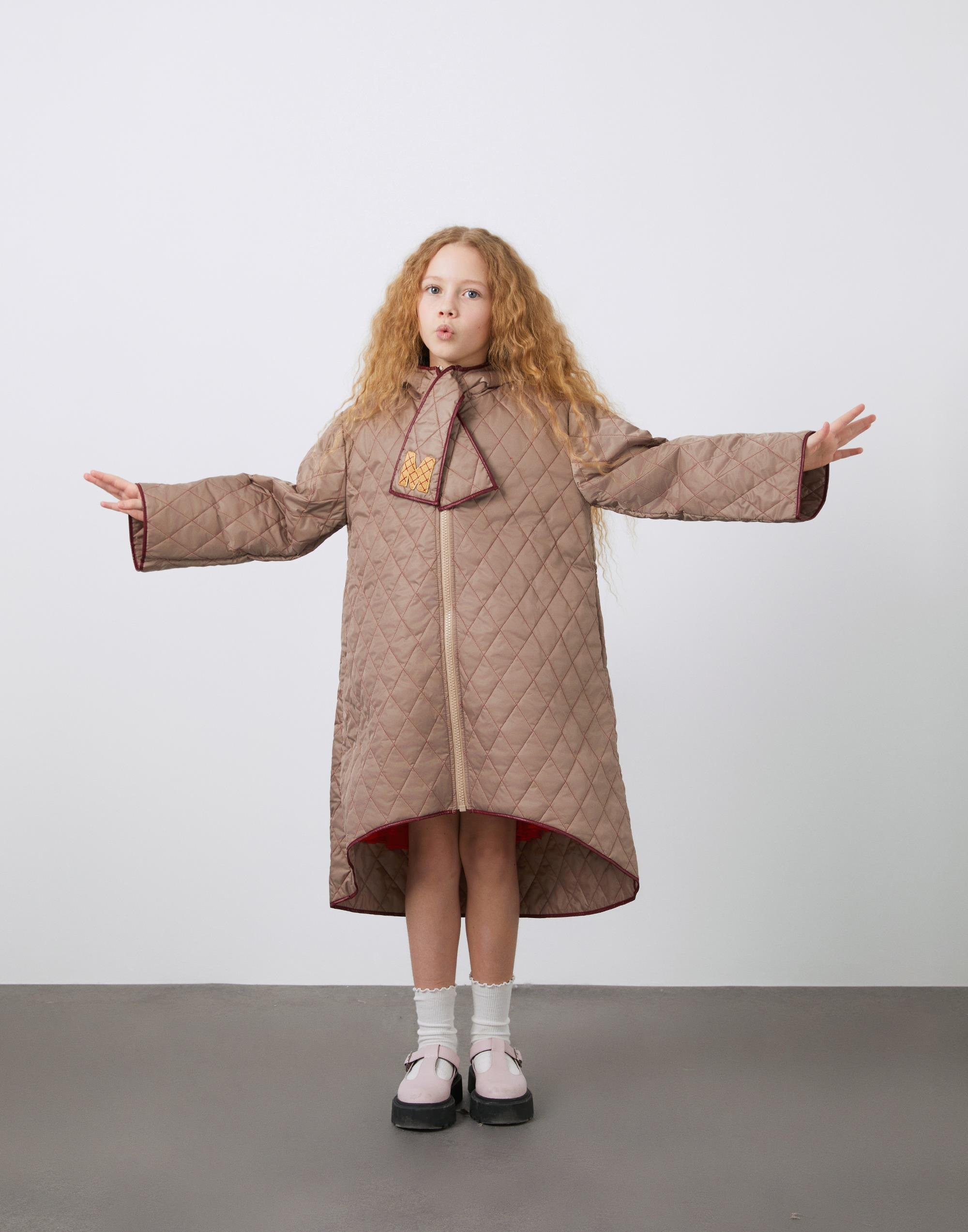 Nakış Detaylı Kız Çocuk Kapitone Uzun Ceket - junior, designer dresses, bachelorette, party dresses and graduation dresses.