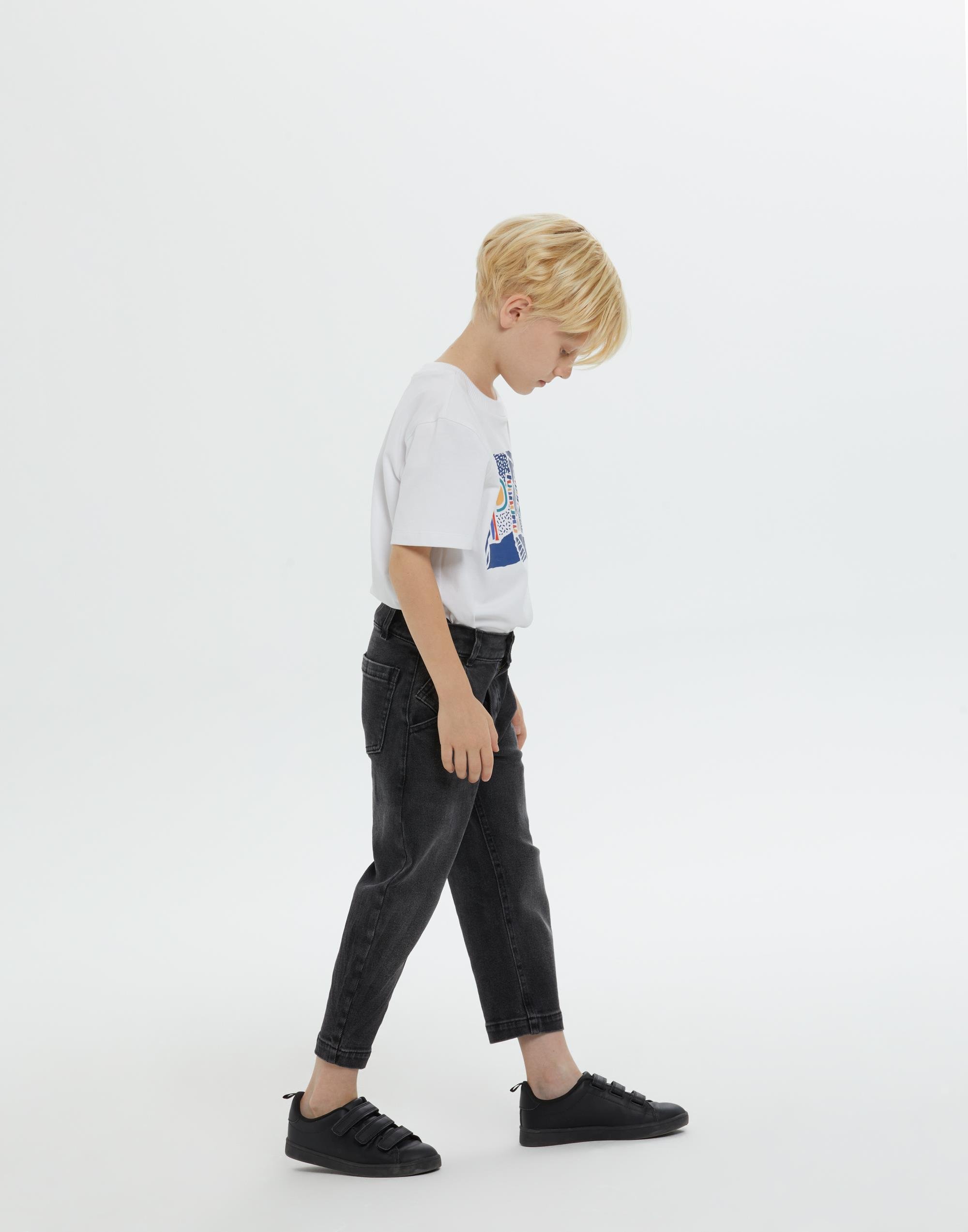 Önde Kibrit Cep Detaylı Yıkamalı Siyah Erkek Çocuk Jean - junior, designer dresses, bachelorette, party dresses and graduation dresses.