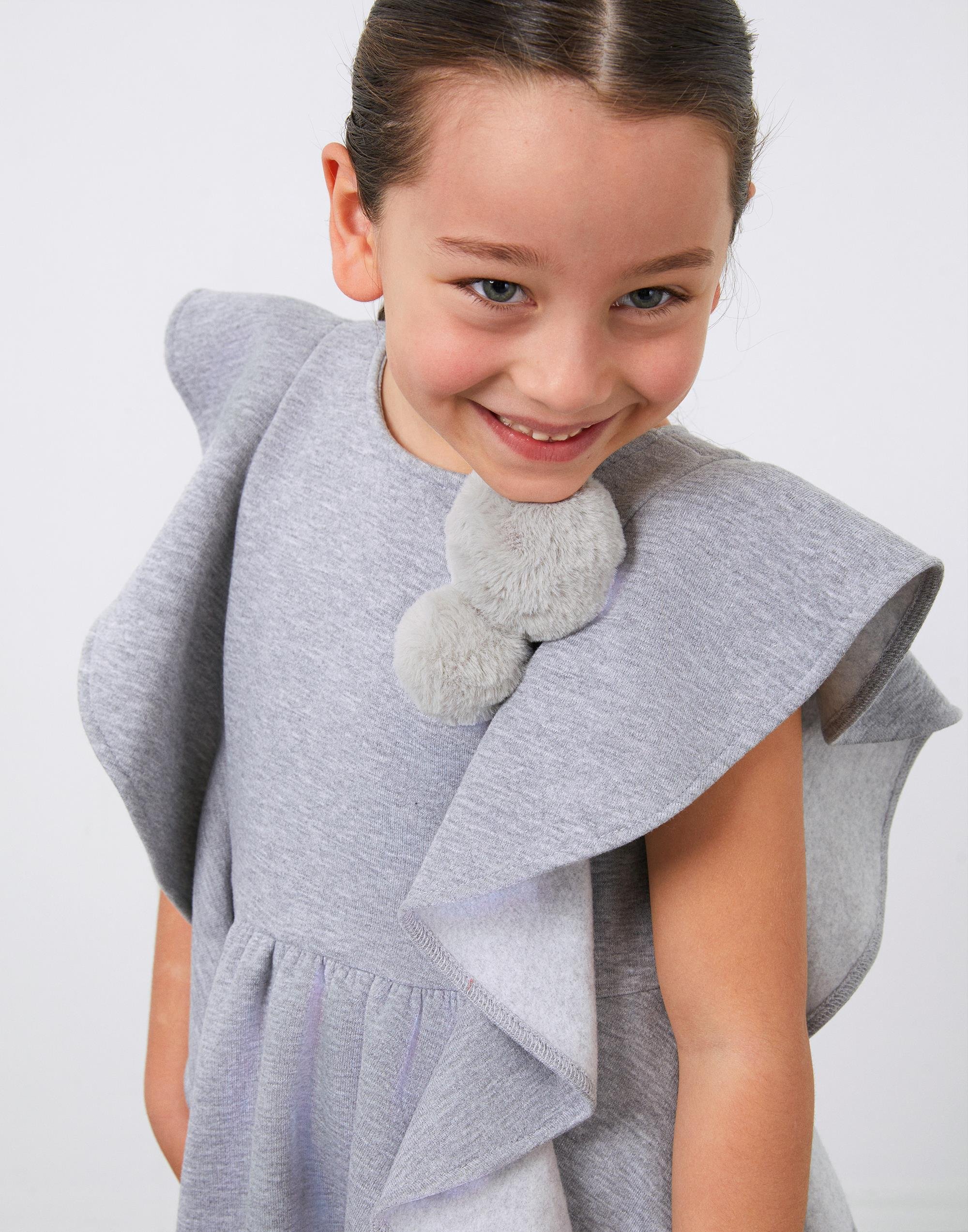 Ponpon Detaylı Volanlı Gri Örme Kız Çocuk Elbise - junior, designer dresses, bachelorette, party dresses and graduation dresses.