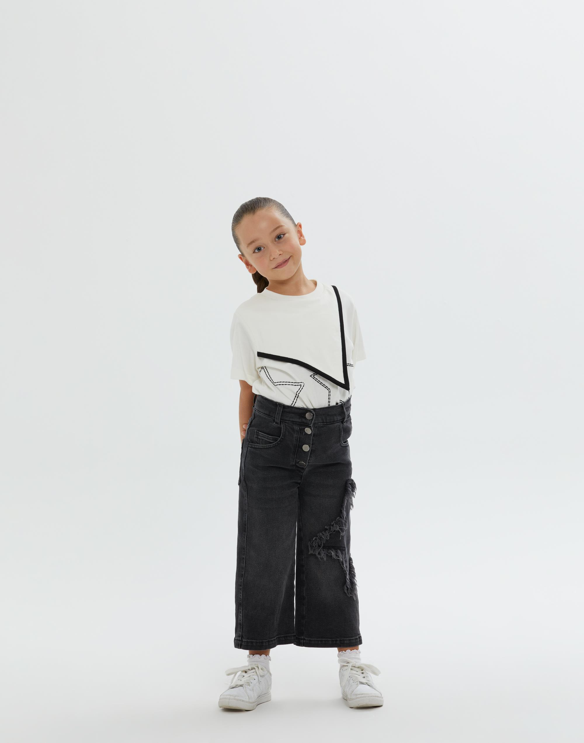 Sol Paçada Yıldız Detaylı Siyah Kız Çocuk Denim Pantolon - junior, designer dresses, bachelorette, party dresses and graduation dresses.