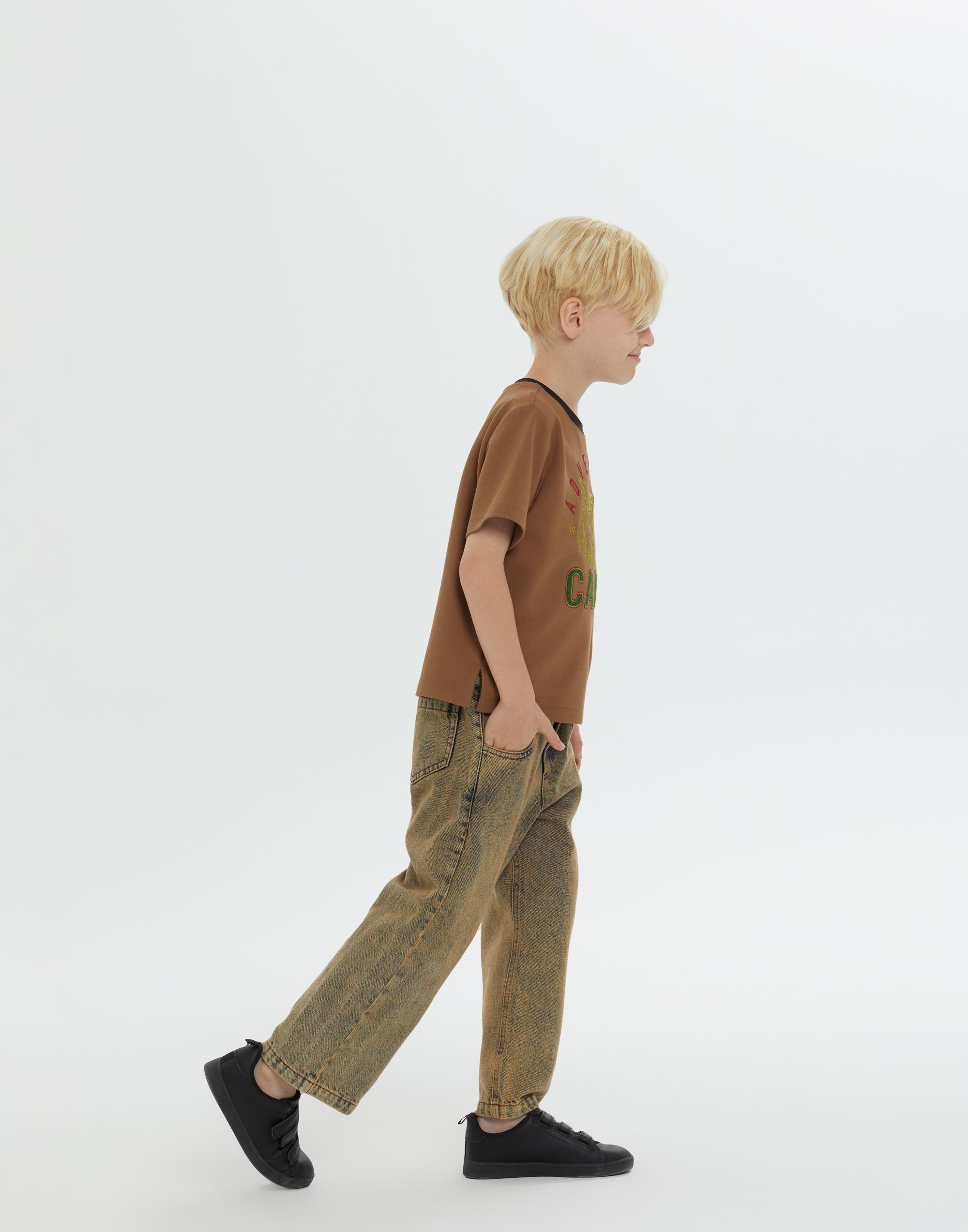 Yuvarlak Yakalı Nakışlı Kahverengi Erkek Çocuk Tshirt - junior, designer dresses, bachelorette, party dresses and graduation dresses.