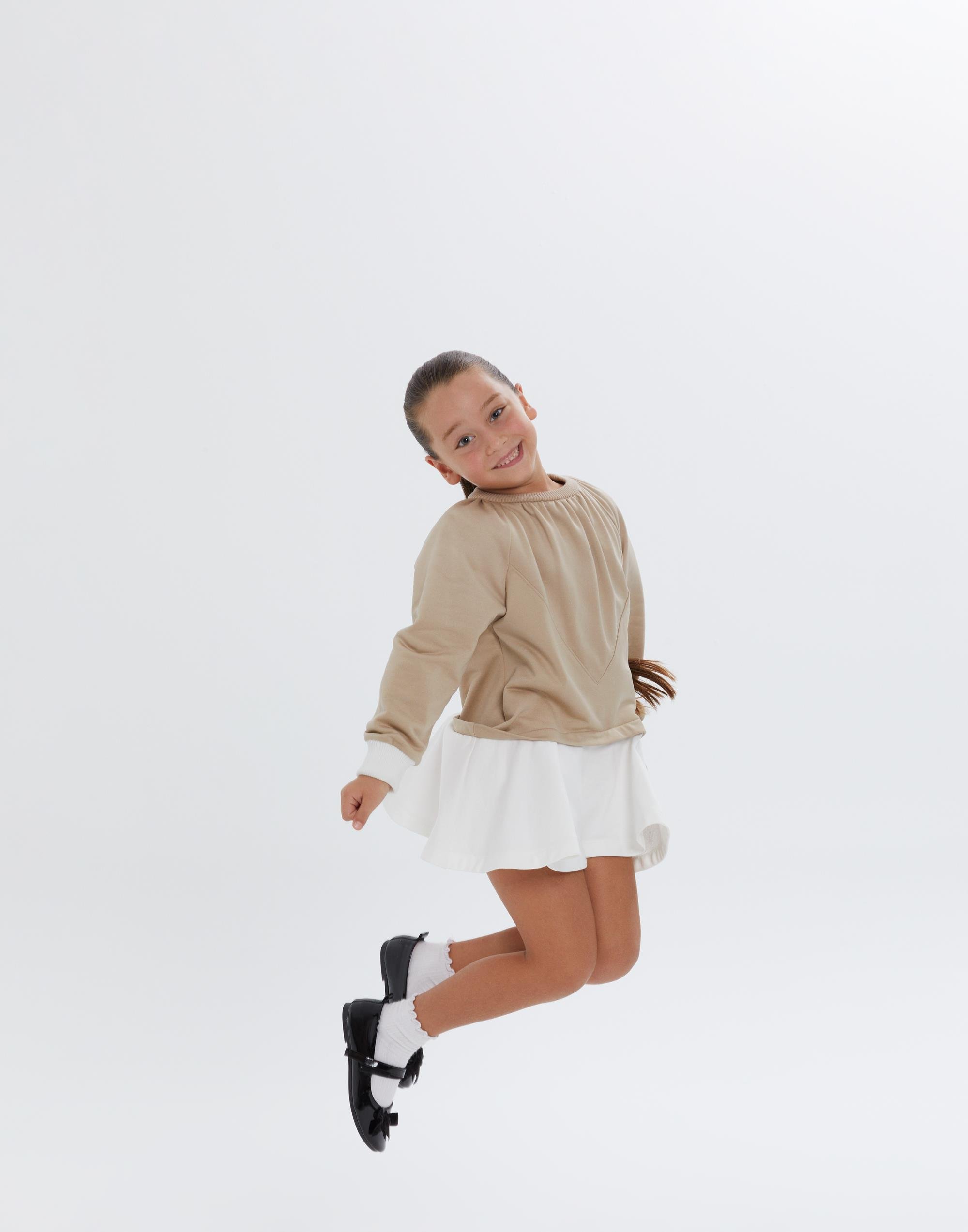 Yuvarlak Yakalı Omuzdan Büzgülü Kloş Etekli Bej Kız Çocuk Elbise - junior, designer dresses, bachelorette, party dresses and graduation dresses.