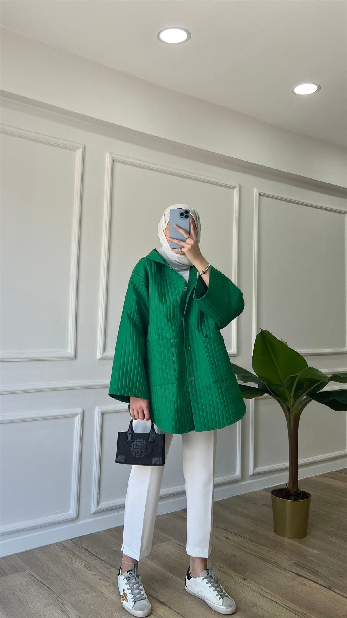 Asel Yağmurluk - Benetton